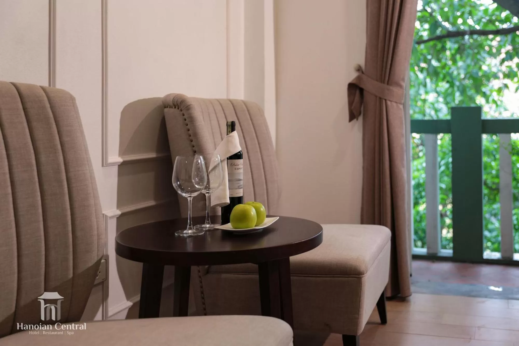 Seating area in Hanoian Central Hotel & Spa