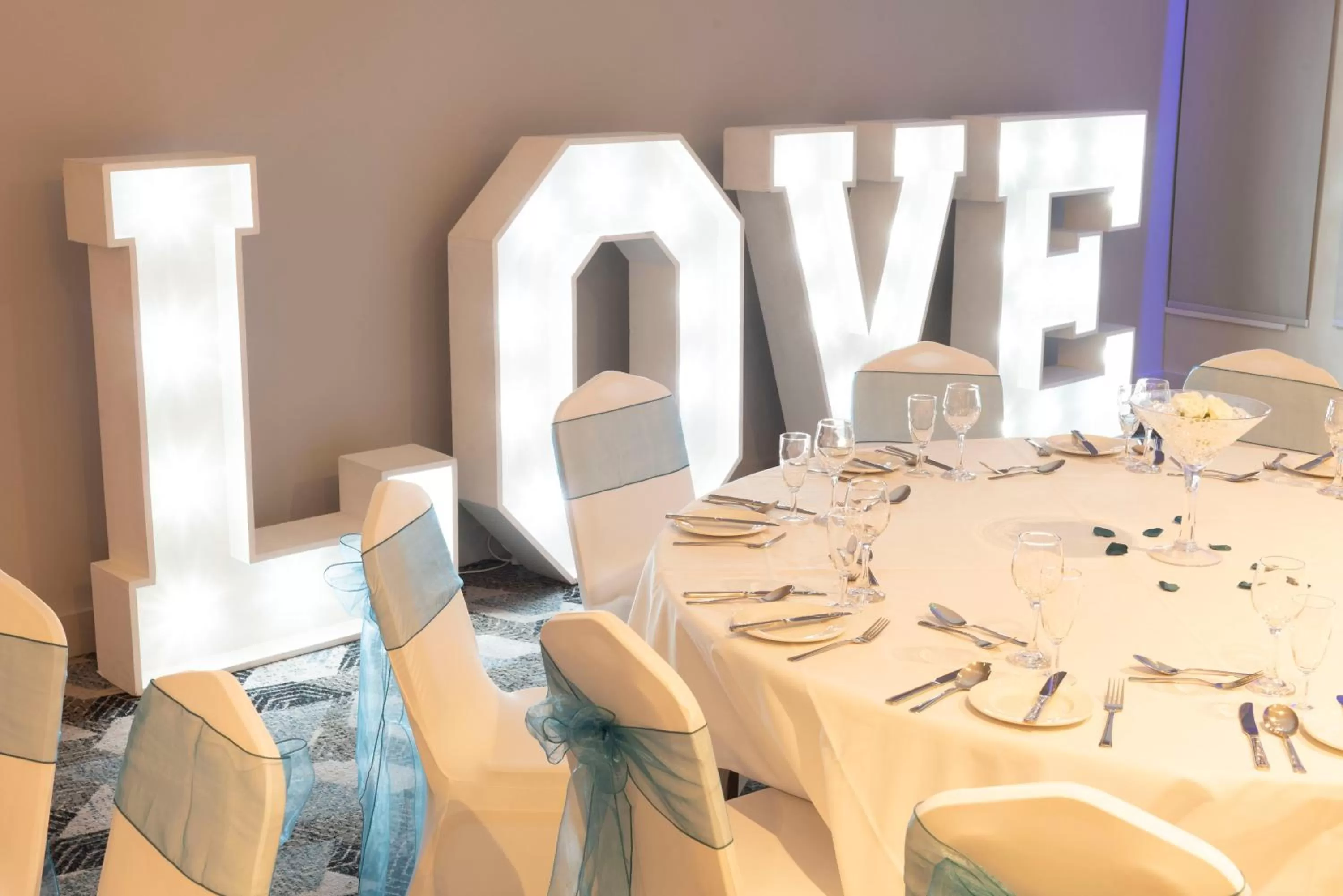 Meeting/conference room in Holiday Inn Birmingham M6, Jct7 by IHG