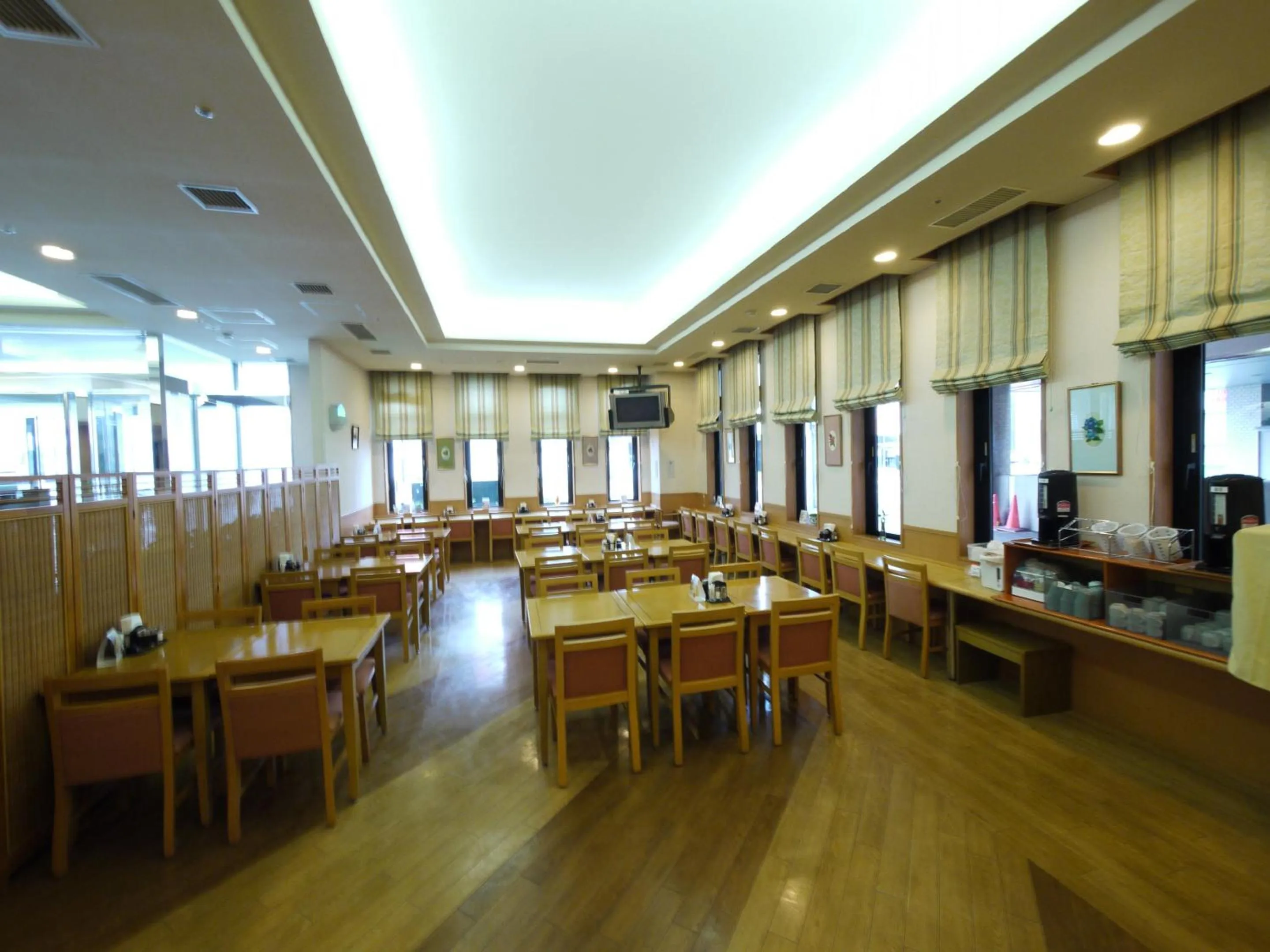 Restaurant/places to eat in Hotel Route-Inn Sapporo Kitayojo