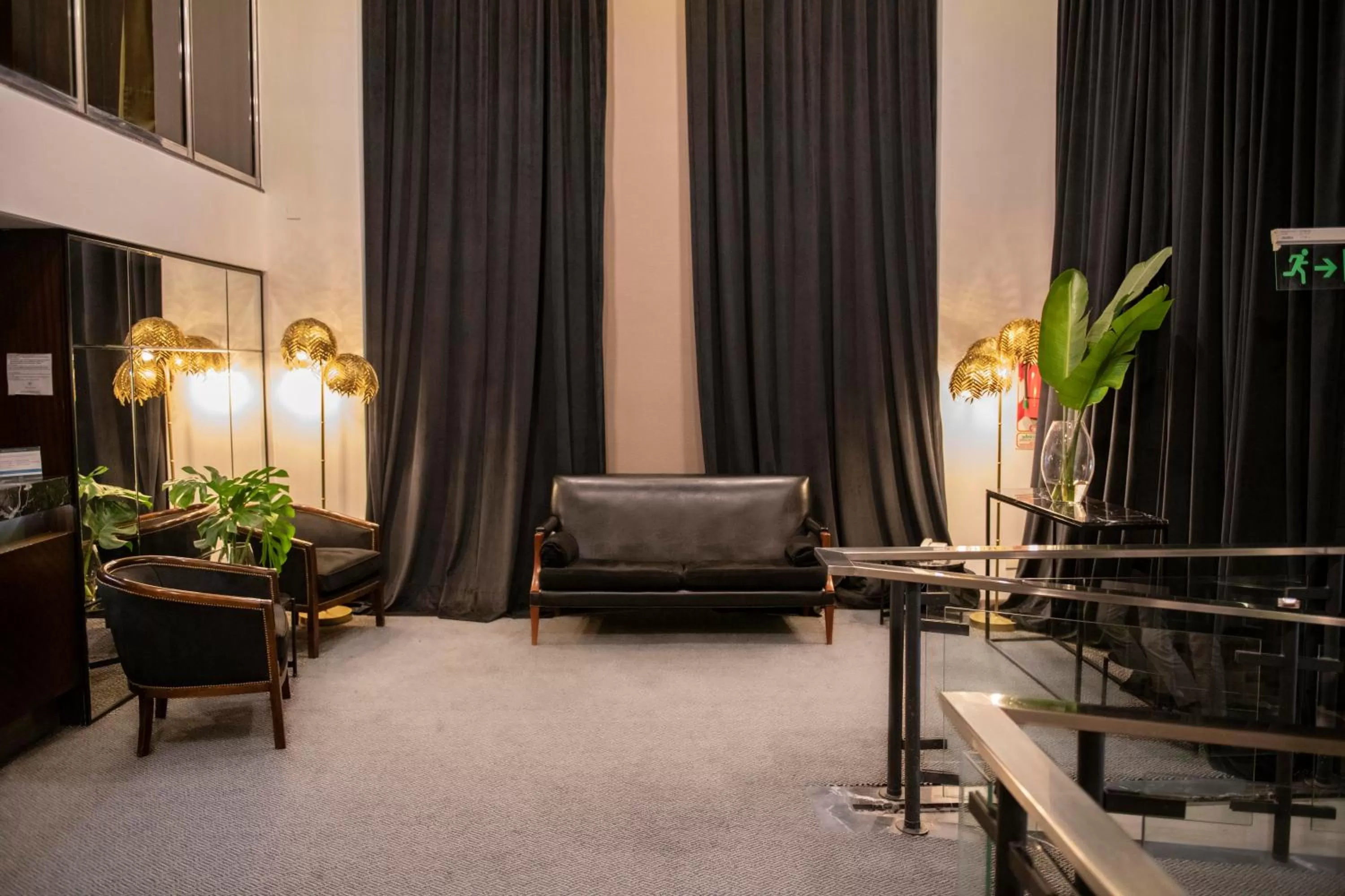 Lobby or reception in Grand King Hotel