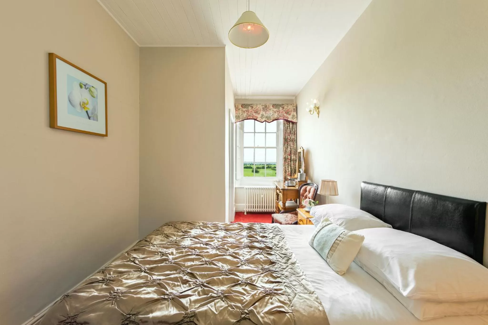 Bedroom, Bed in The Greenhill Hotel