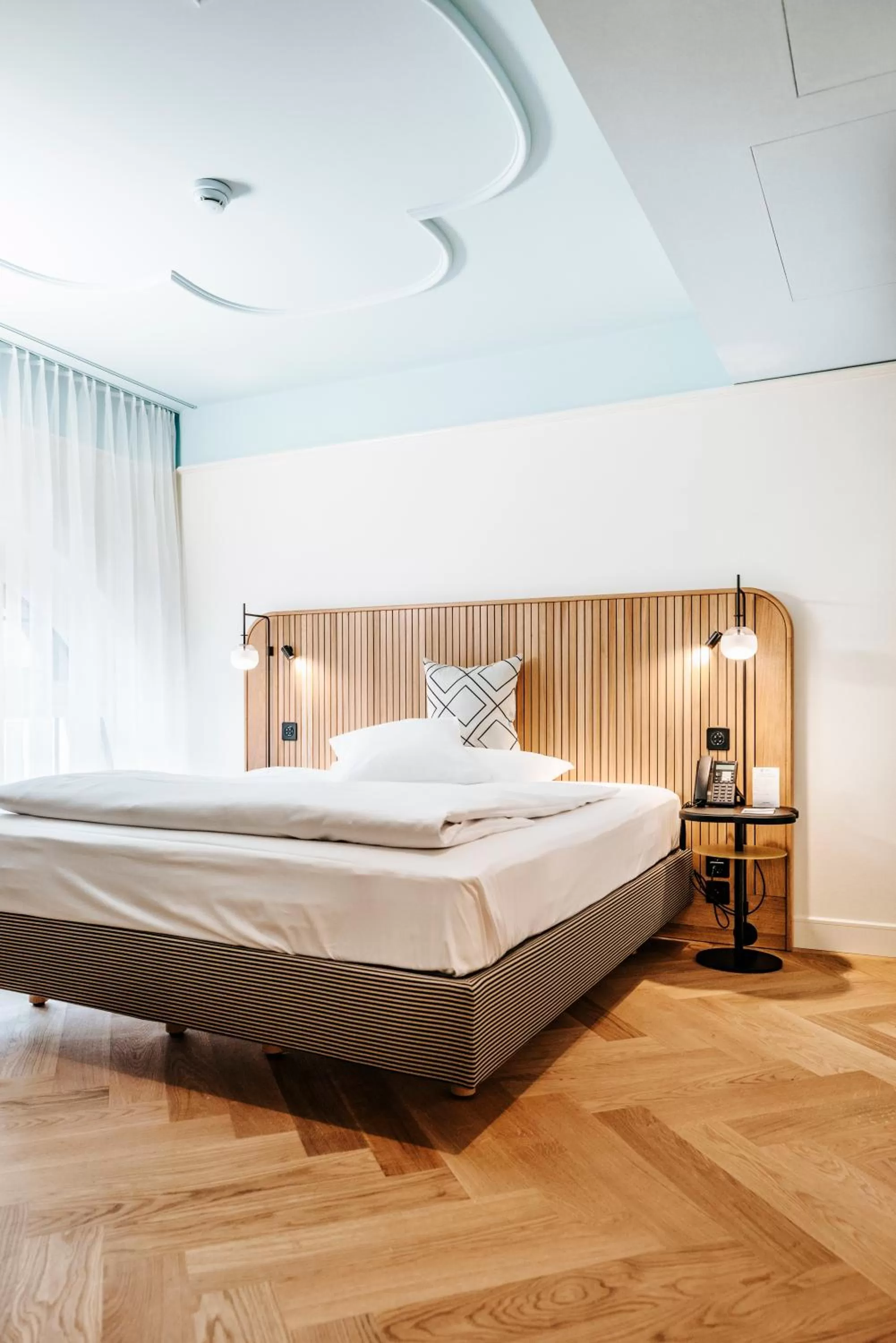 Photo of the whole room, Bed in Best Western Plus Hotel Bern