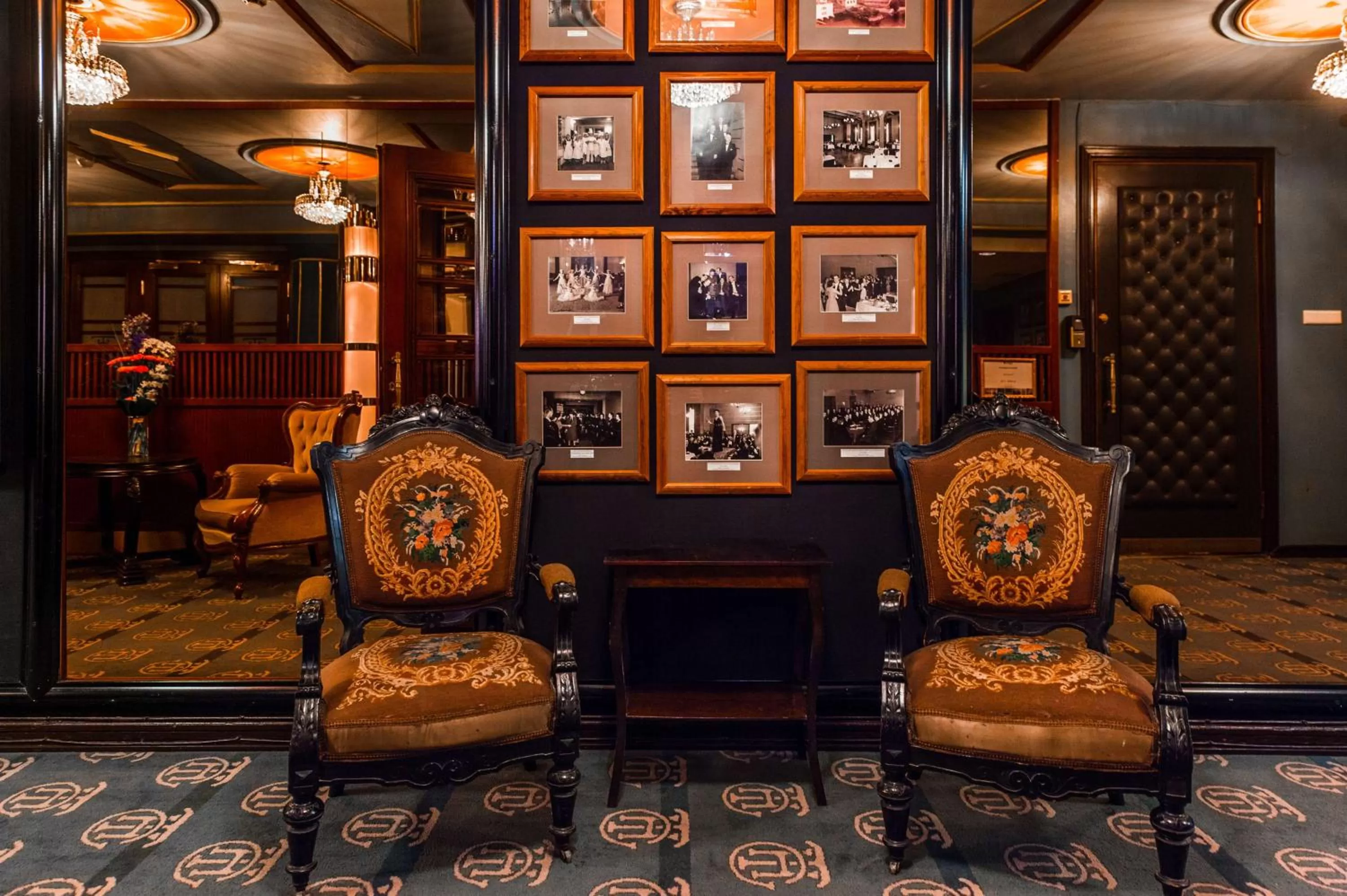 Lobby or reception in Radisson Blu Grand Hotel Tammer