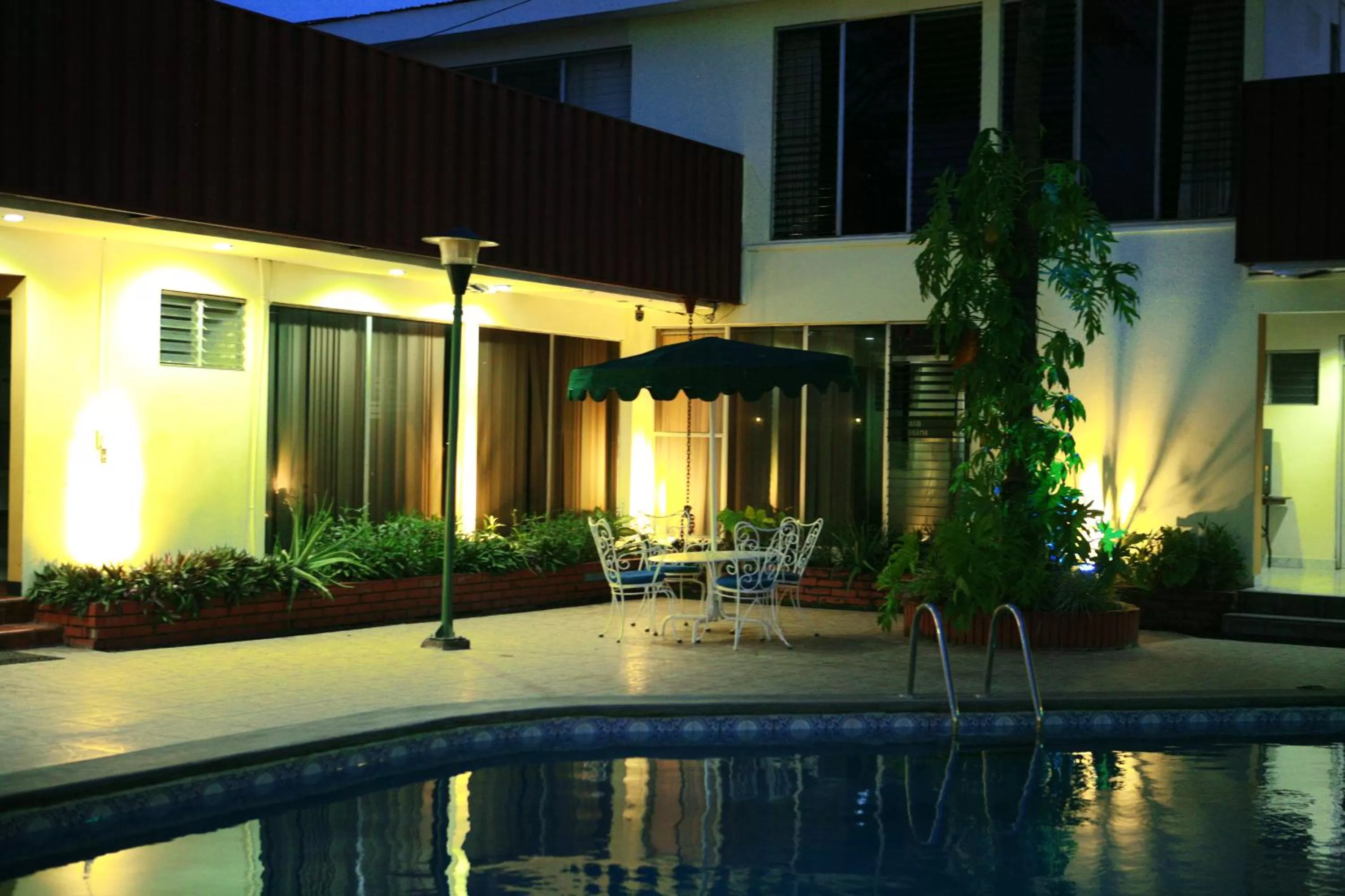 Swimming Pool in Hotel Estrella