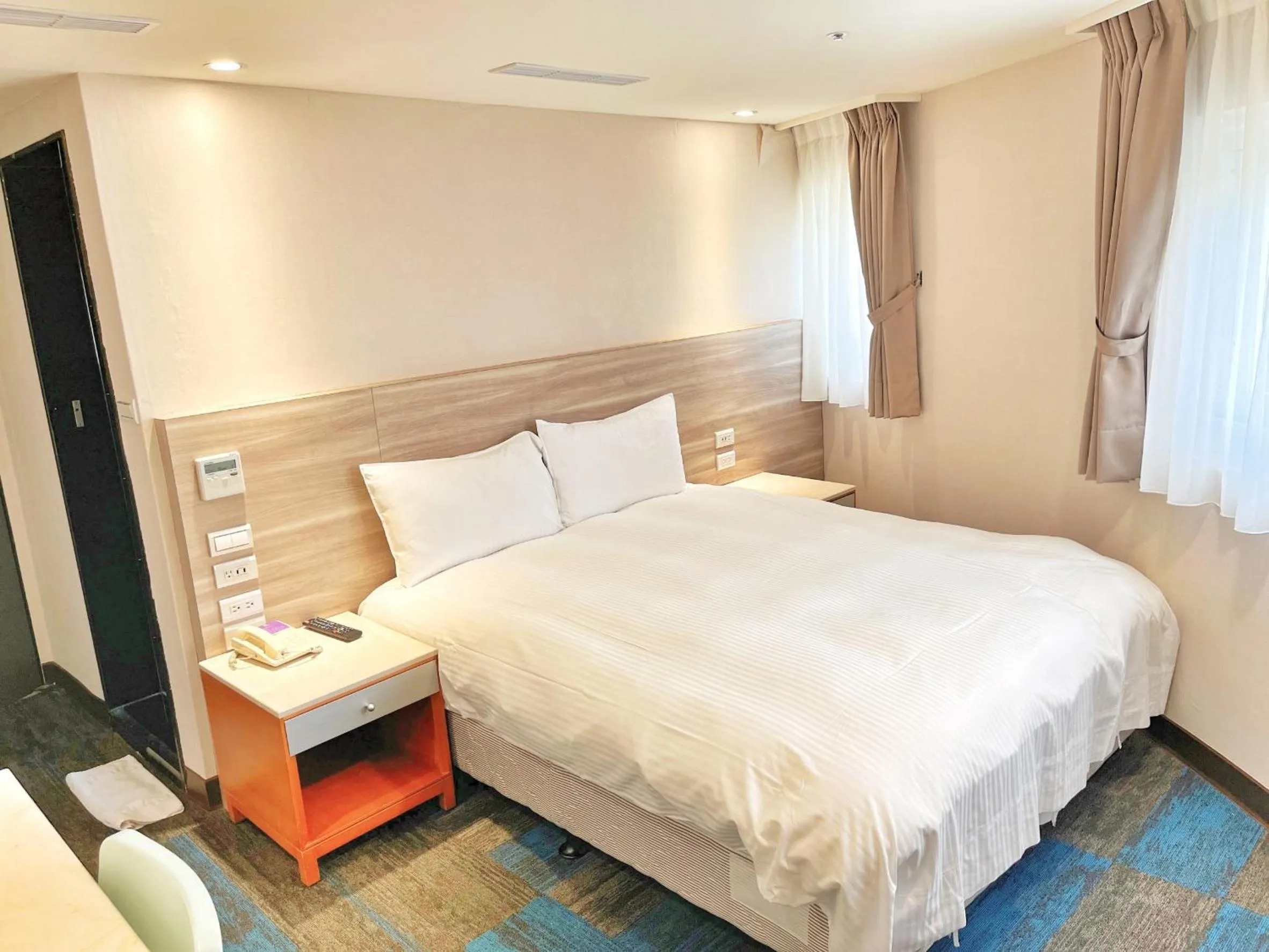 Photo of the whole room, Bed in 華麗大飯店Ferrary Hotel