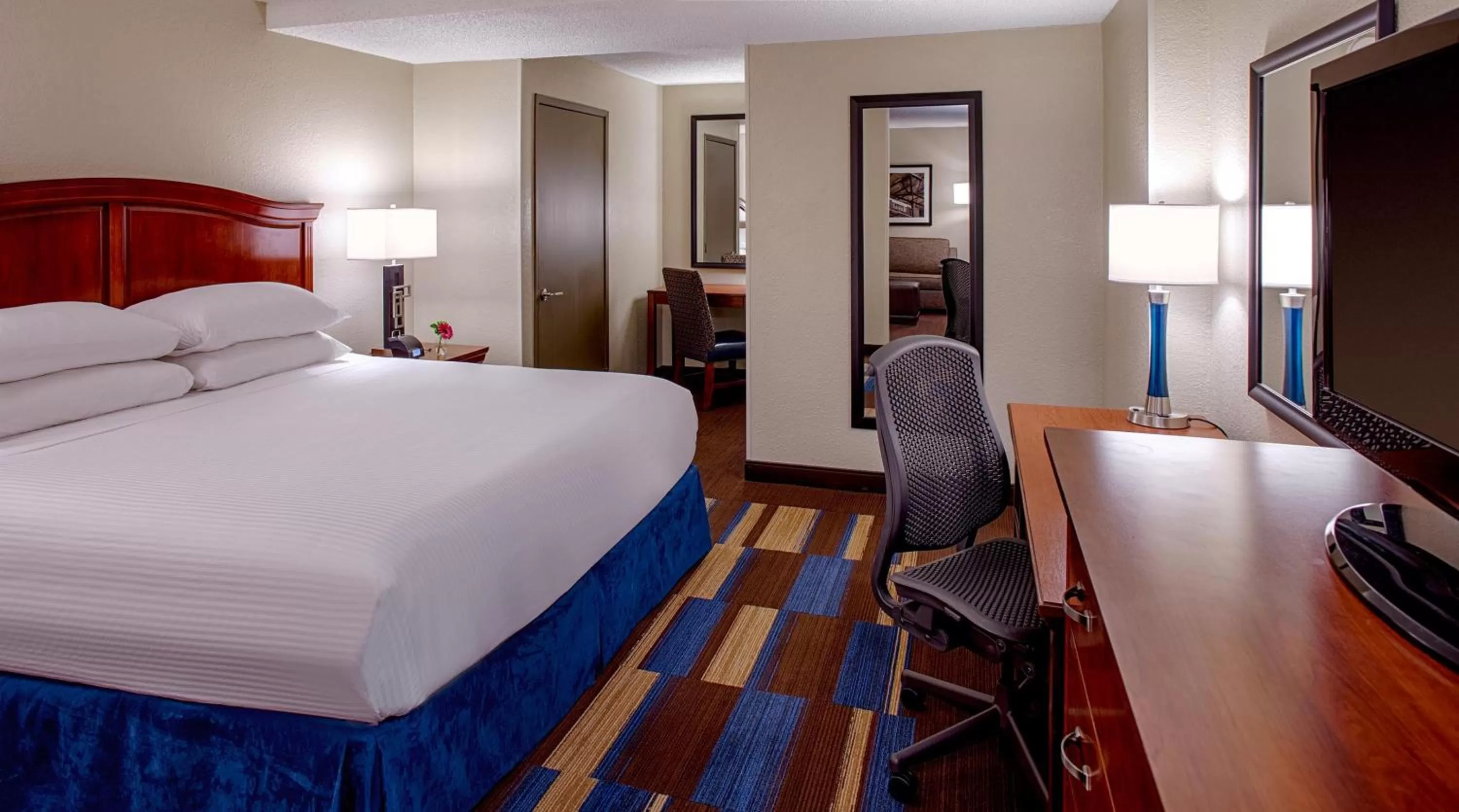 Bedroom, Bed in Wyndham New Orleans French Quarter