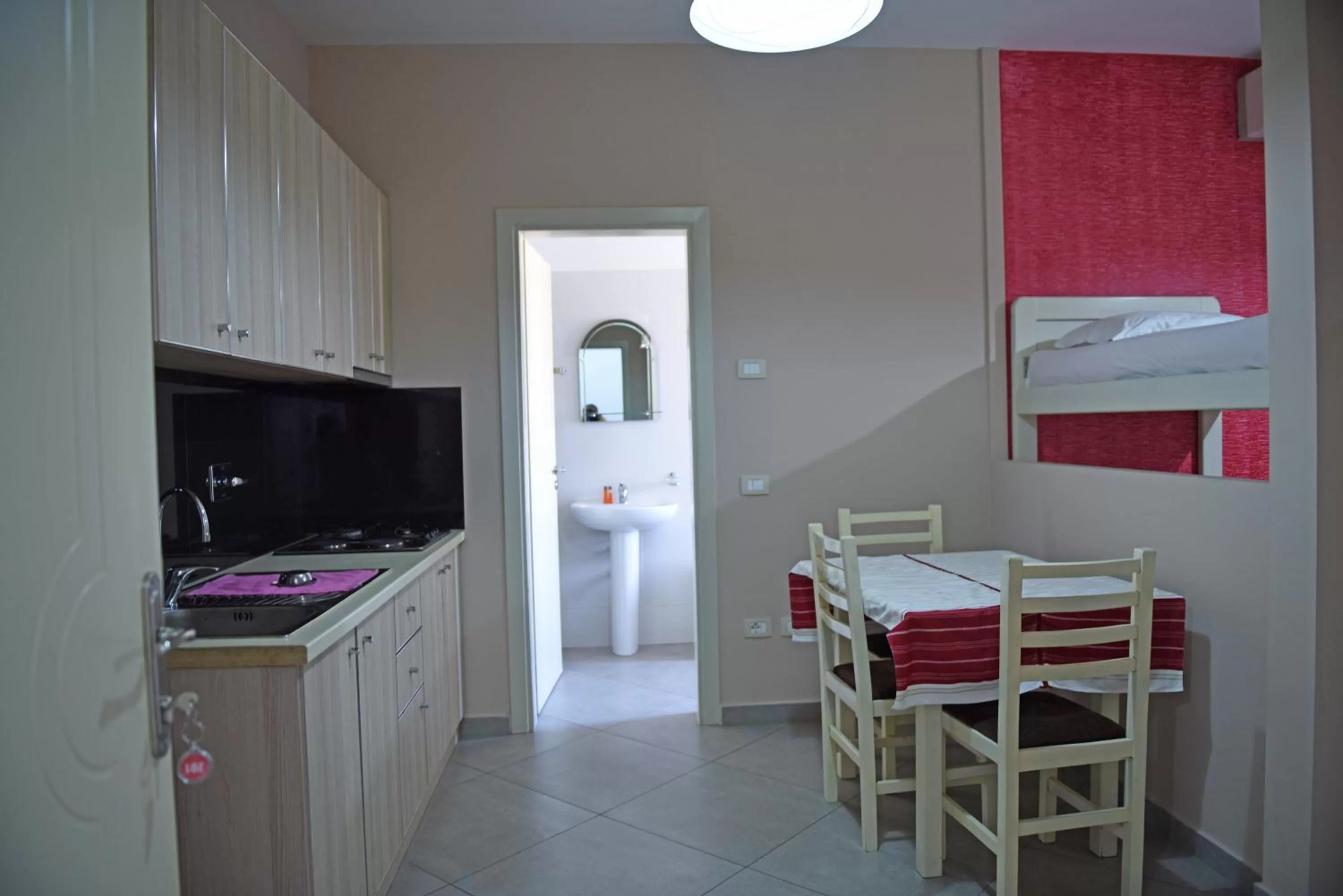 Kitchen or kitchenette, Kitchen/Kitchenette in Hotel Shkodra L