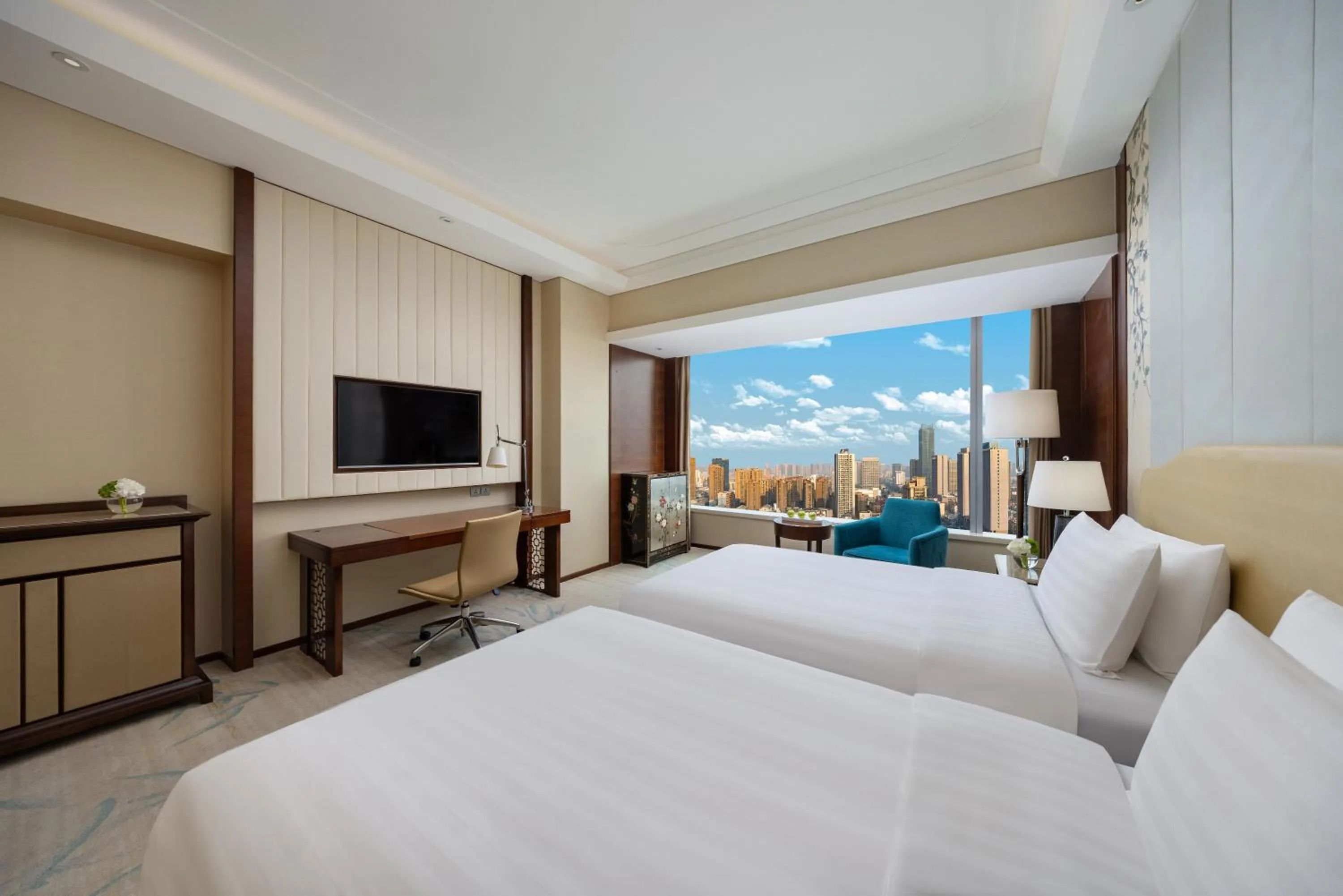 Photo of the whole room, Bed in Shangri-La Hefei