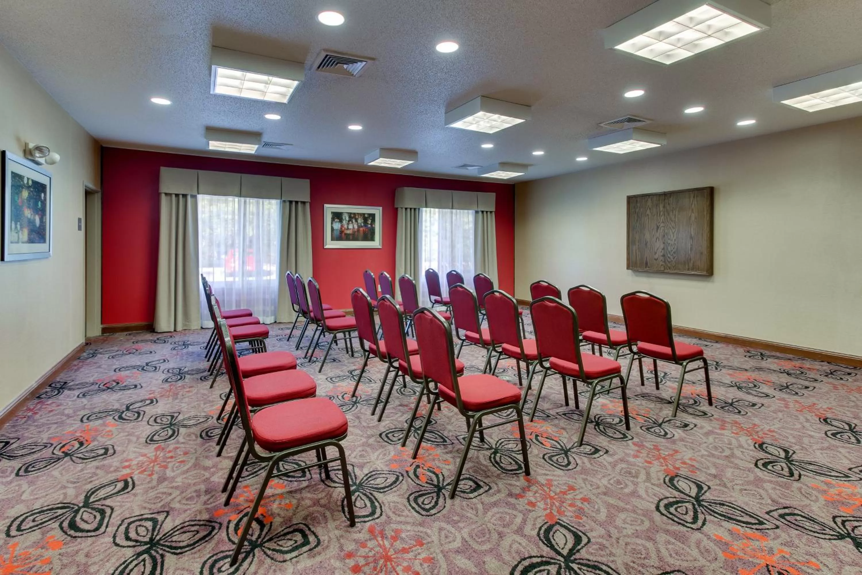 Meeting/conference room in Holiday Inn Express Hotel & Suites Lancaster-Lititz by IHG