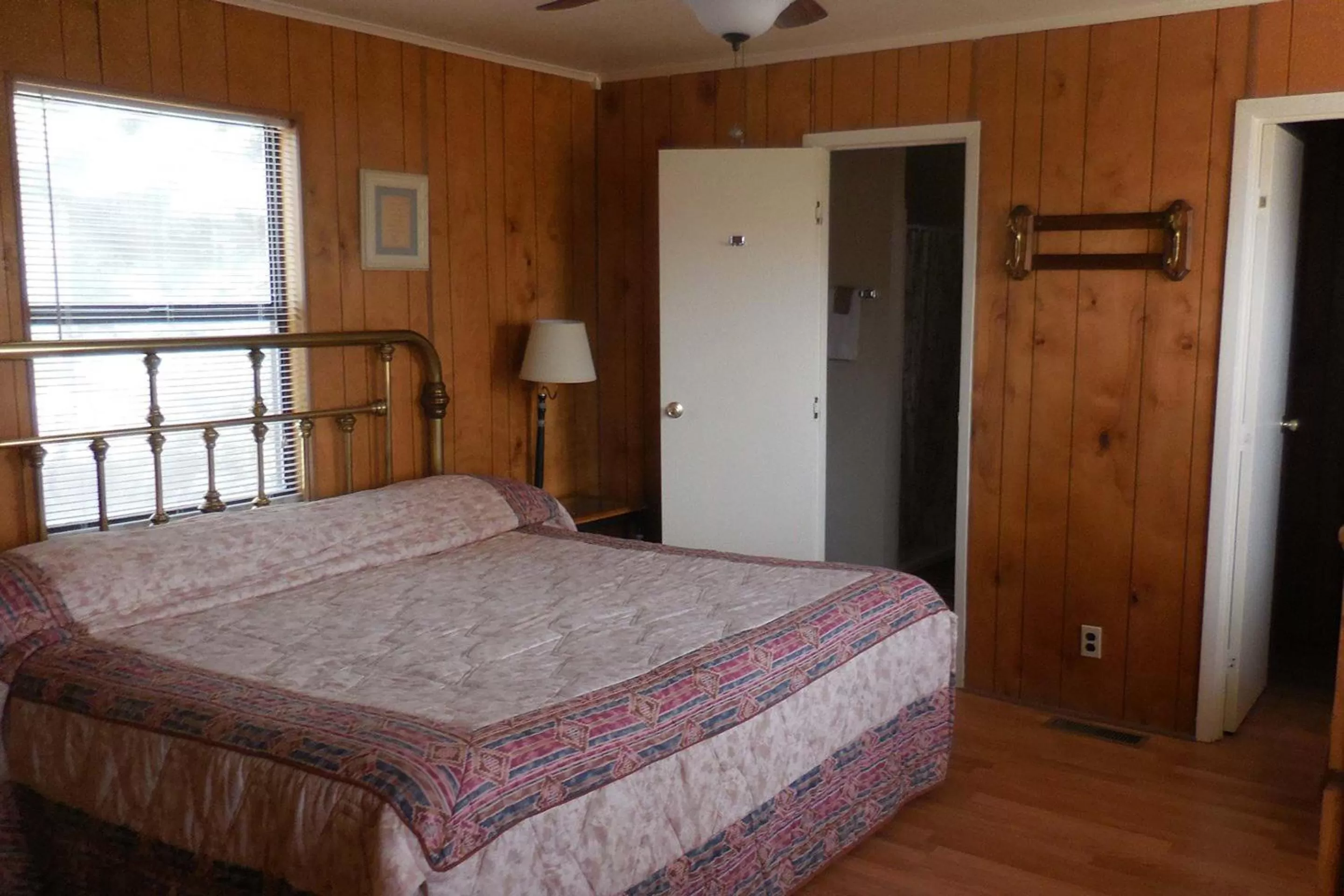 Bed in Elkhorn Lodge