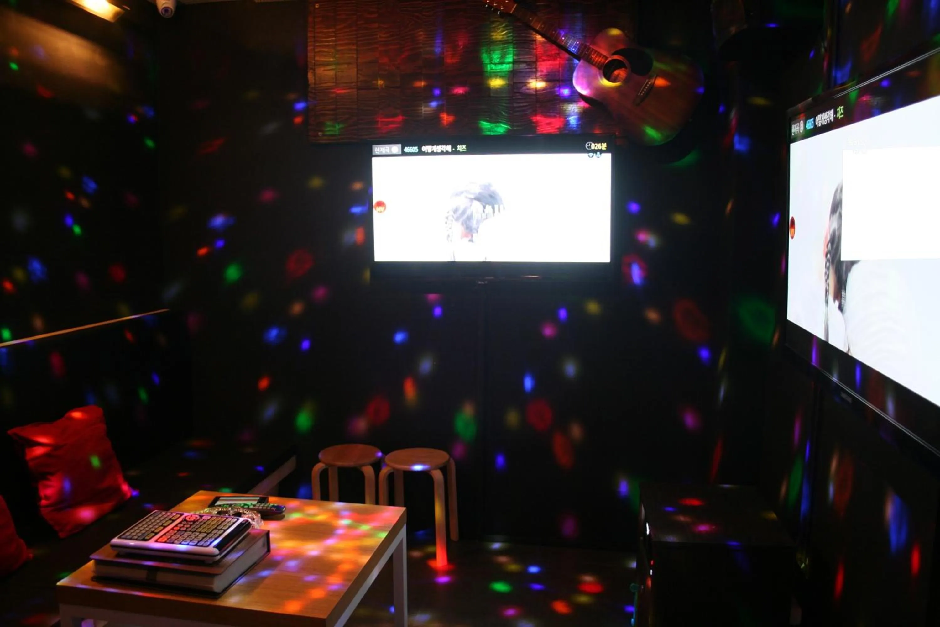 Karaoke in ZIP Hotel