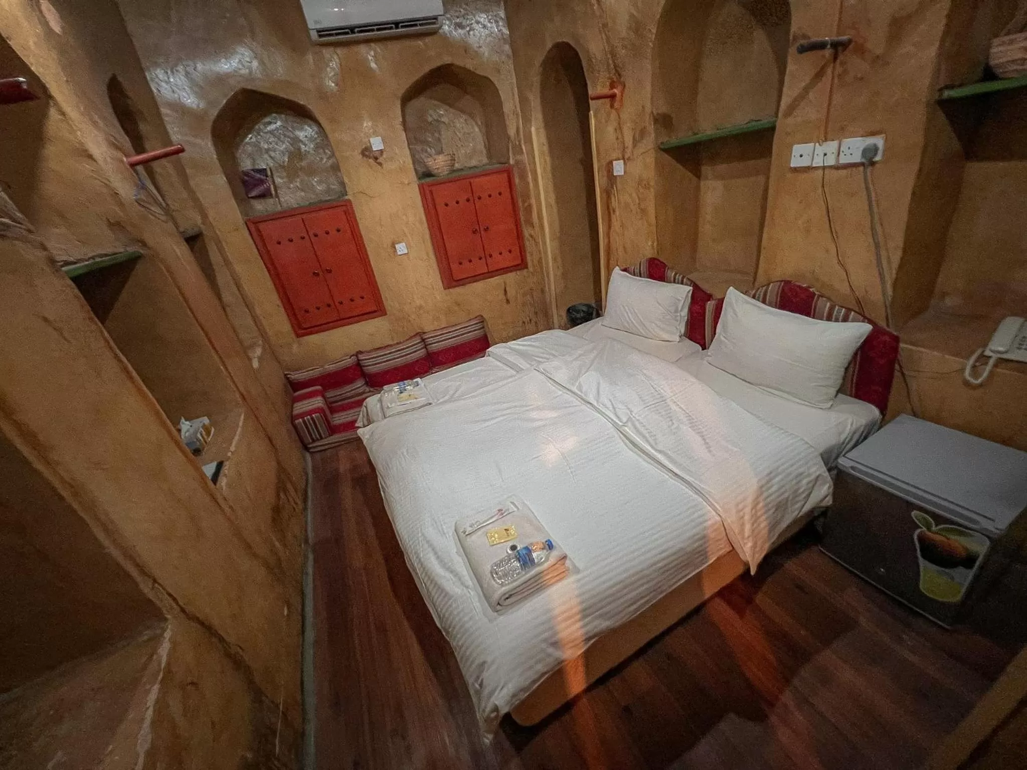 Bed in Nizwa Heritage Inn