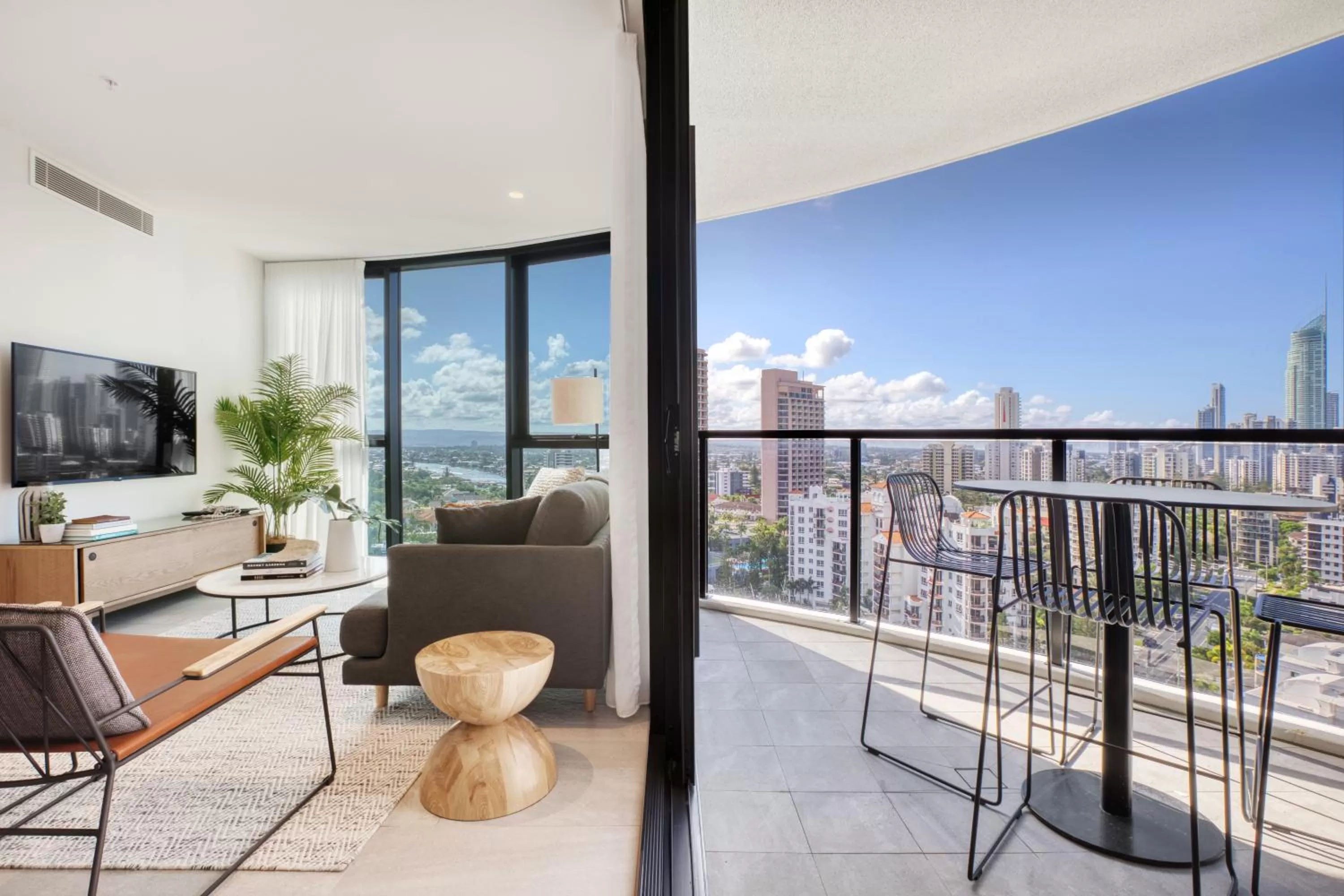 Patio in Vue Broadbeach - Official