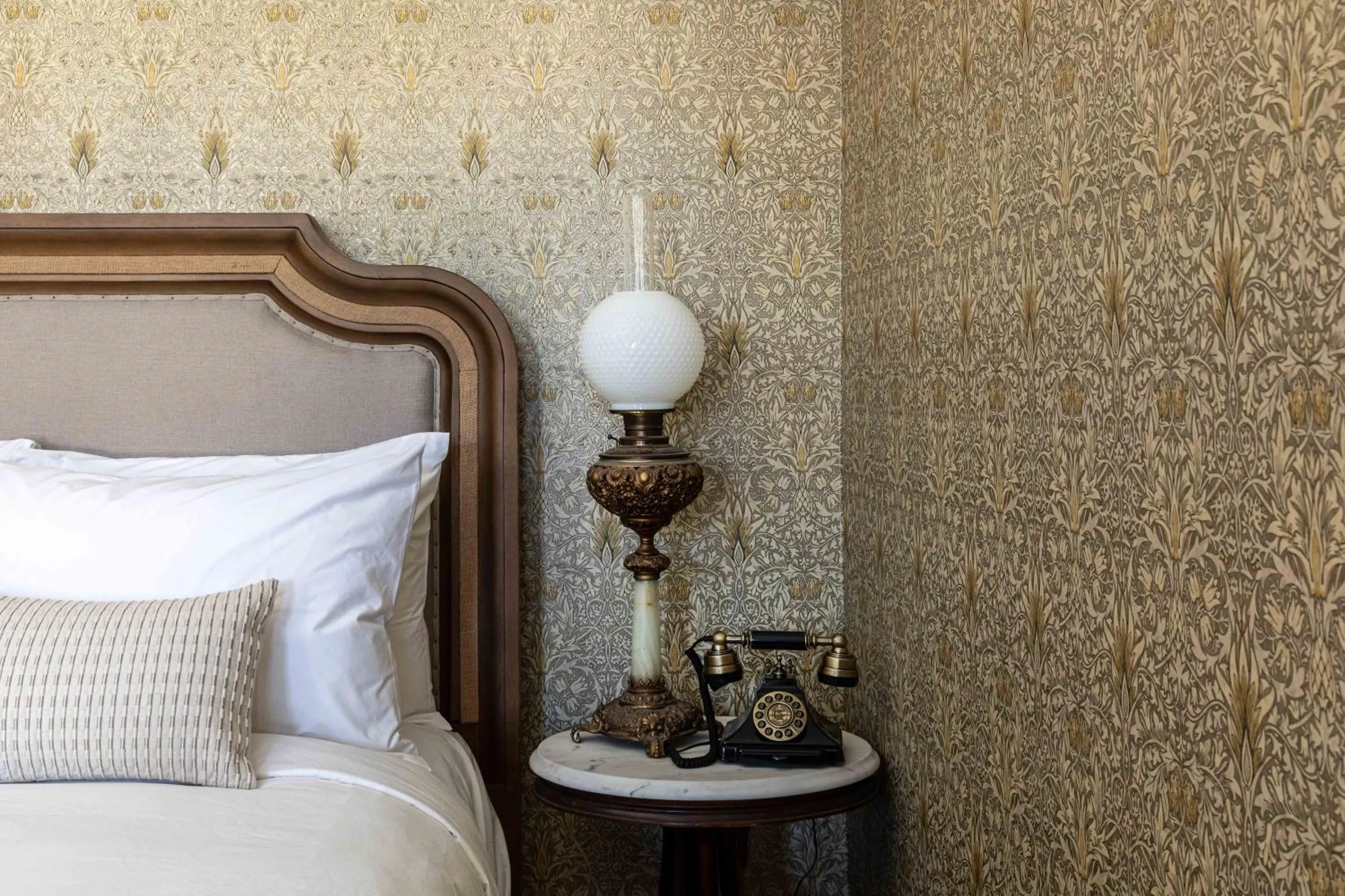 Decorative detail, Bed in National Exchange Hotel