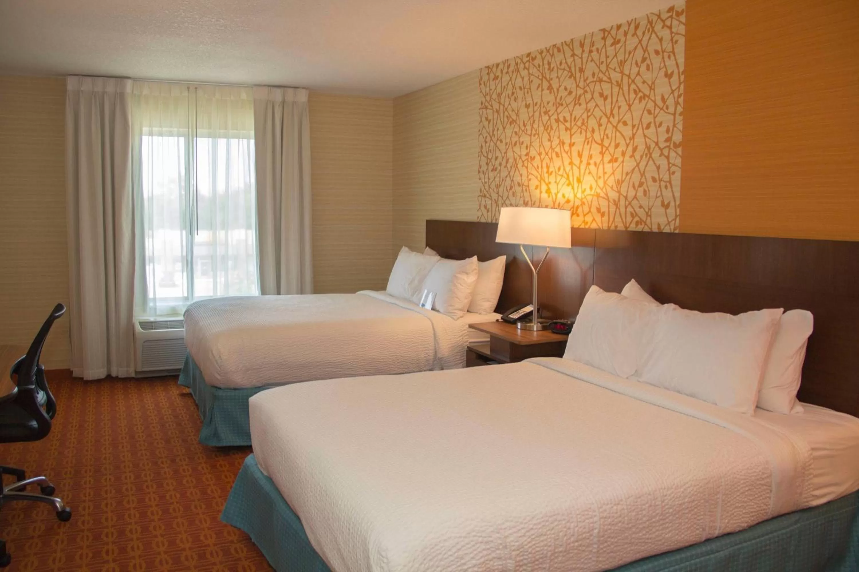 Photo of the whole room, Bed in Peach Tree Inn and Suites
