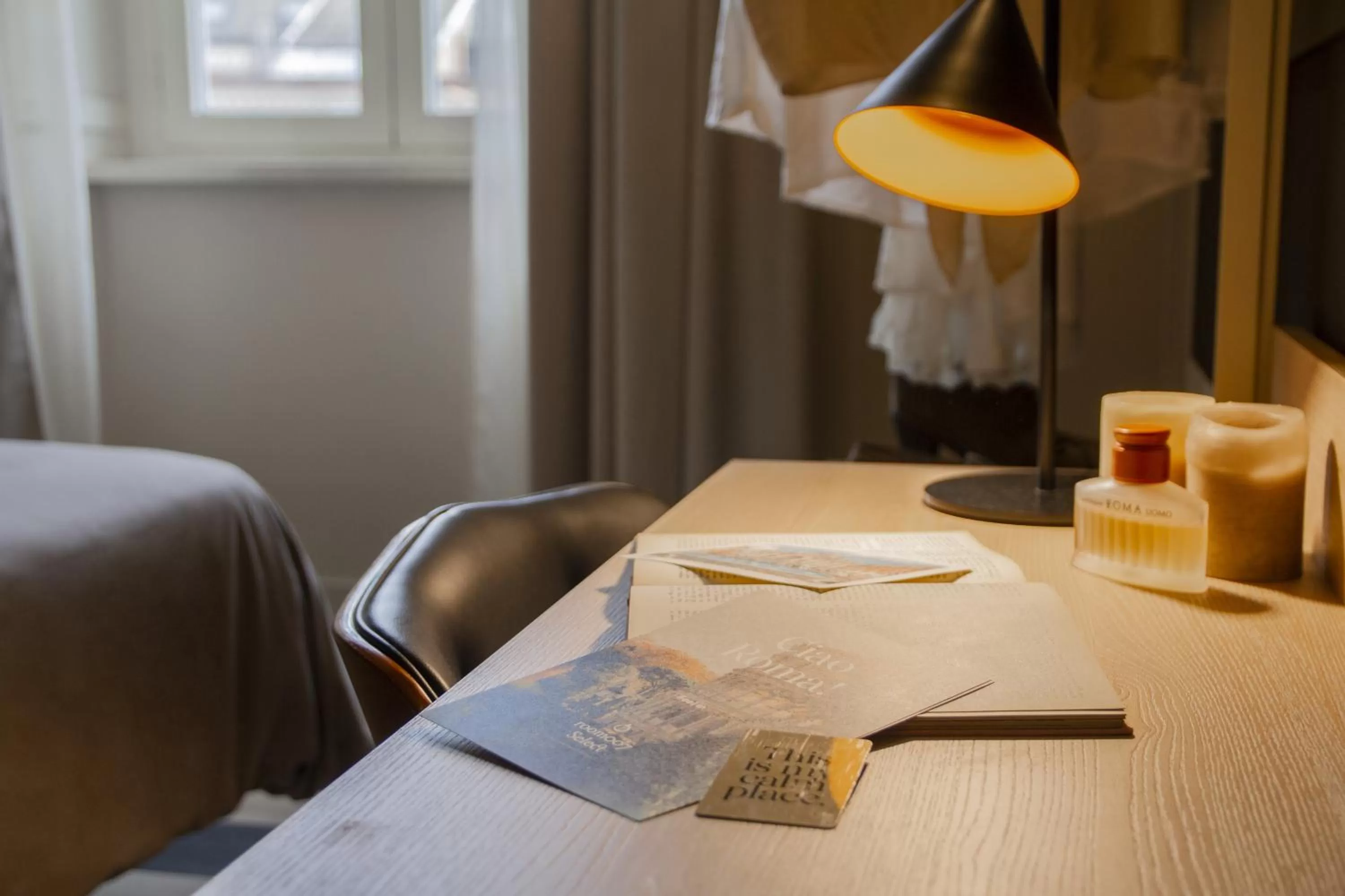 Decorative detail, Bed in room Select Via Veneto