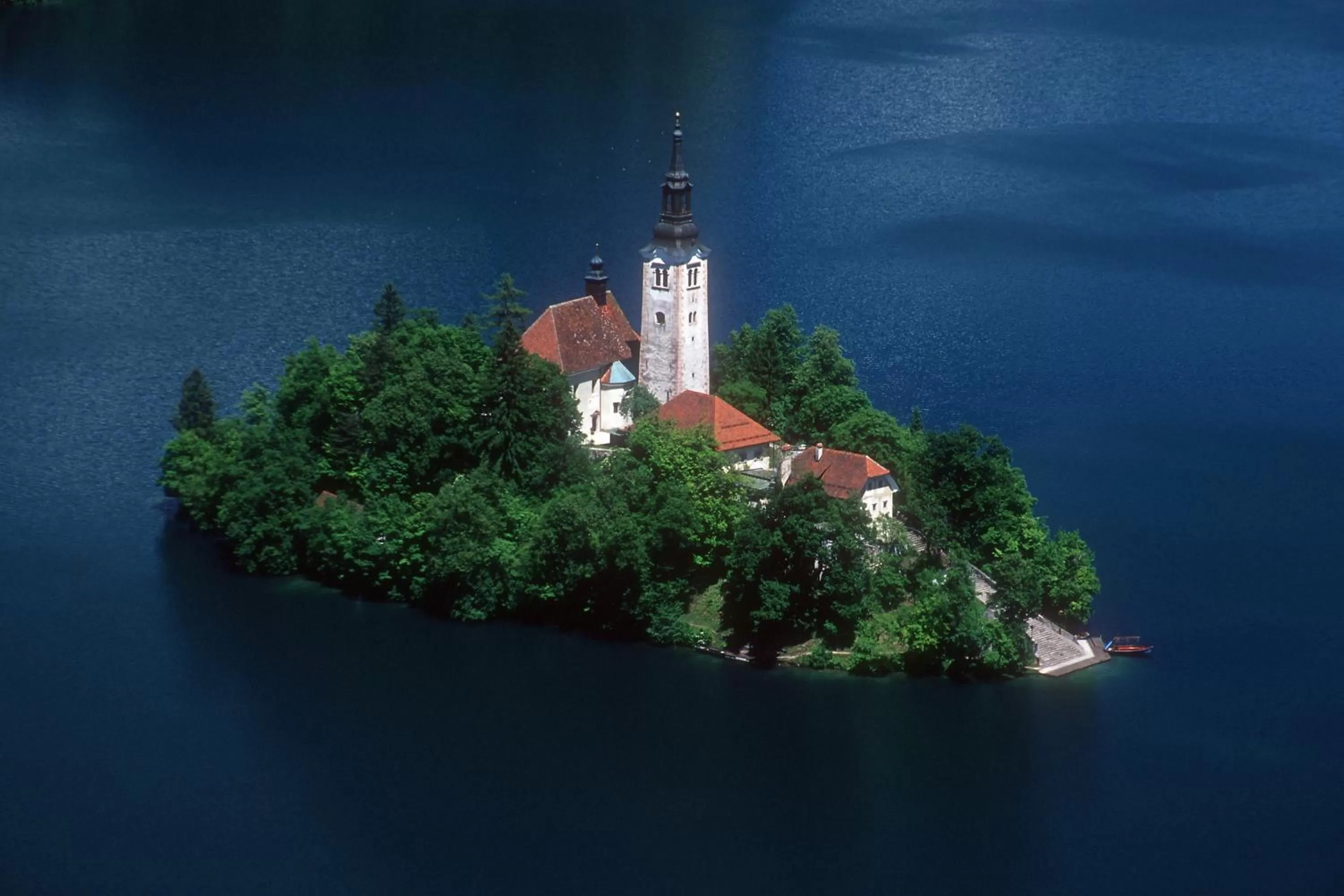 Nearby landmark in Old Parish House