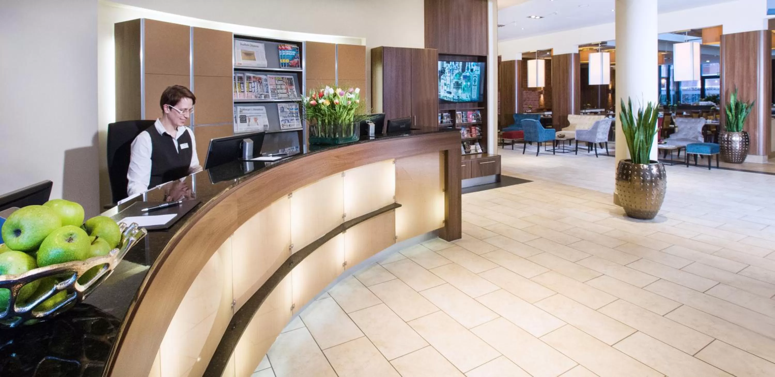 Lobby or reception in Lindner Hotel Hamburg am Michel, part of JdV by Hyatt