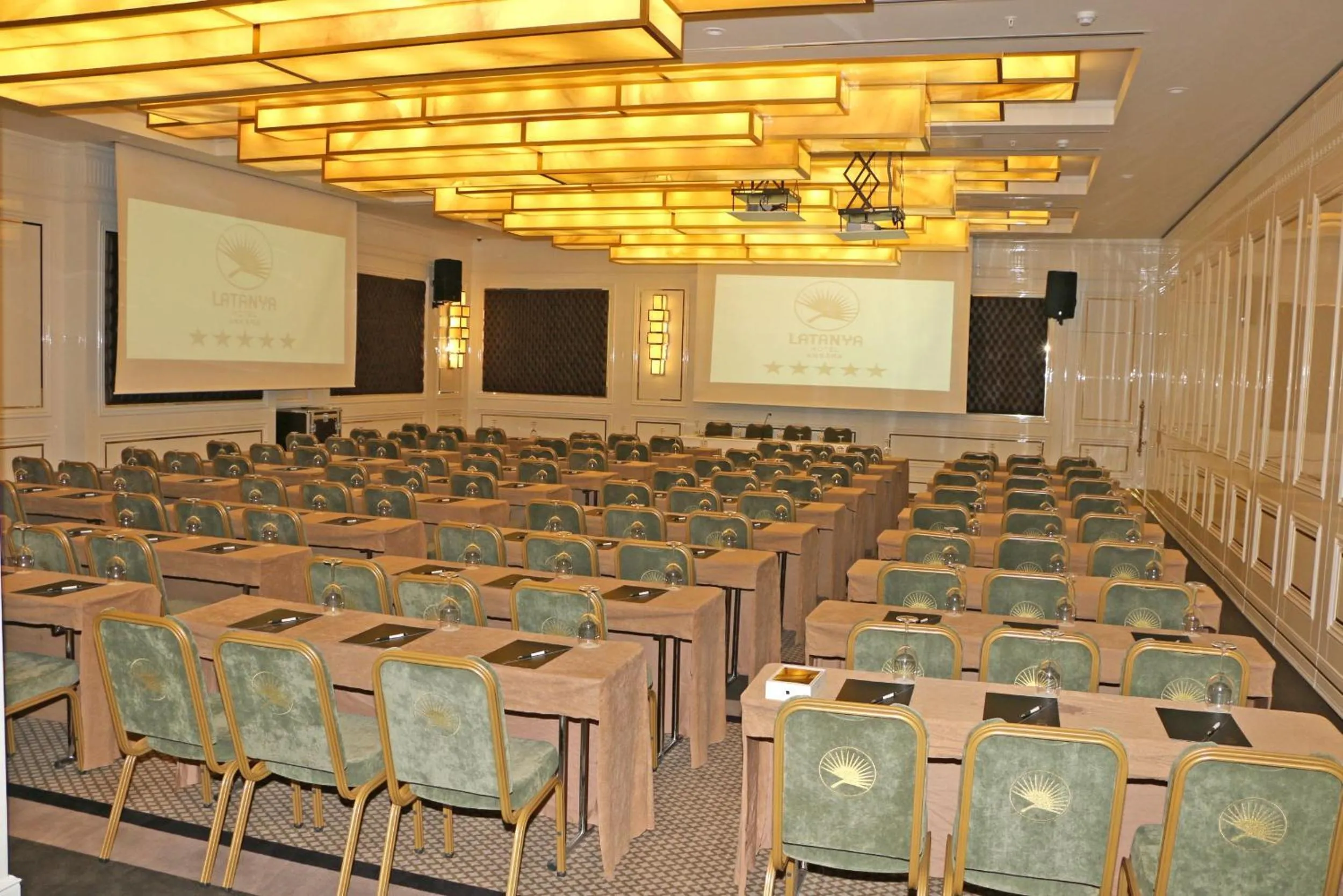Meeting/conference room in Latanya Hotel Ankara