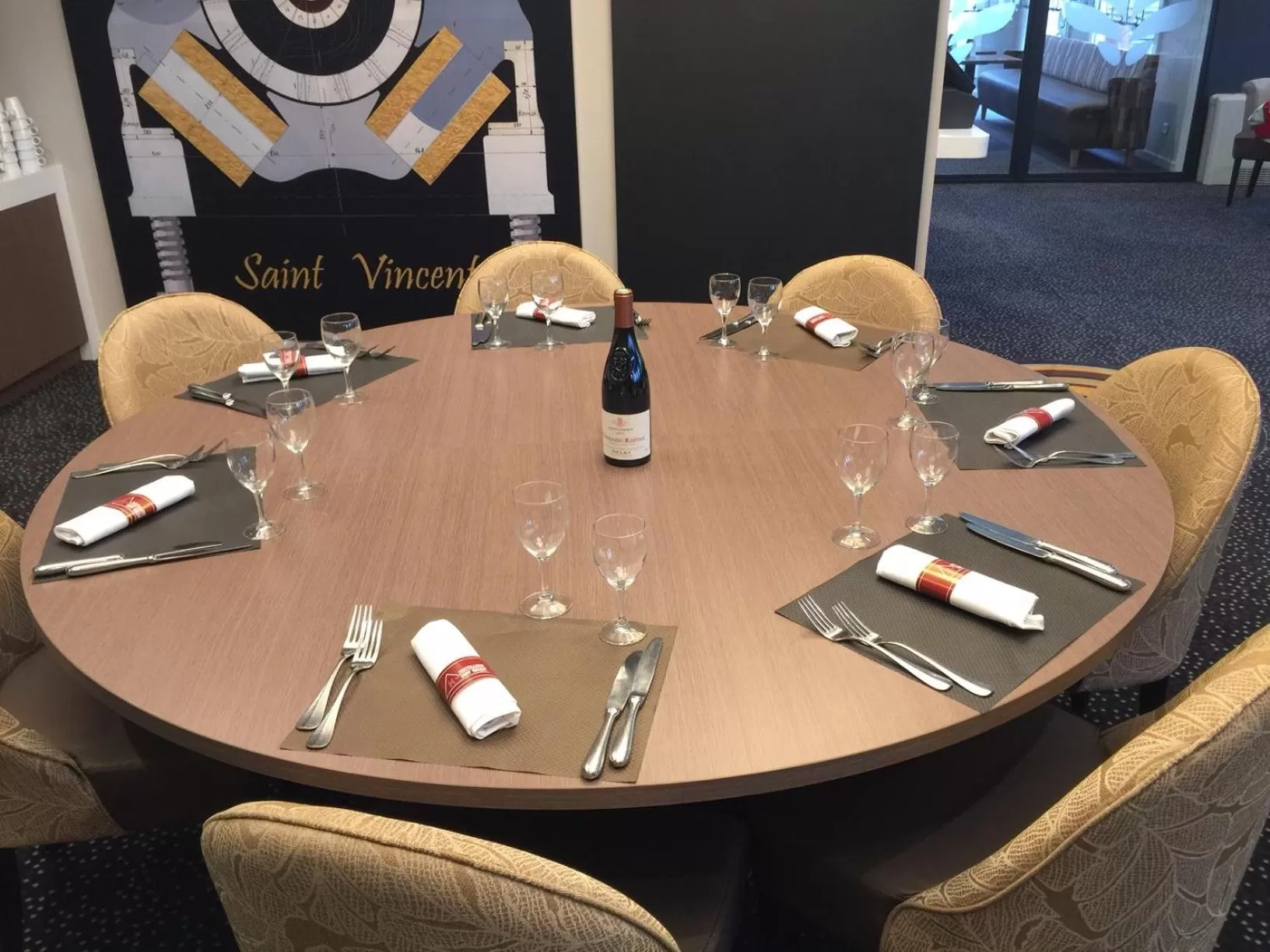 Restaurant/places to eat in Hostellerie Saint Vincent Beauvais Aeroport