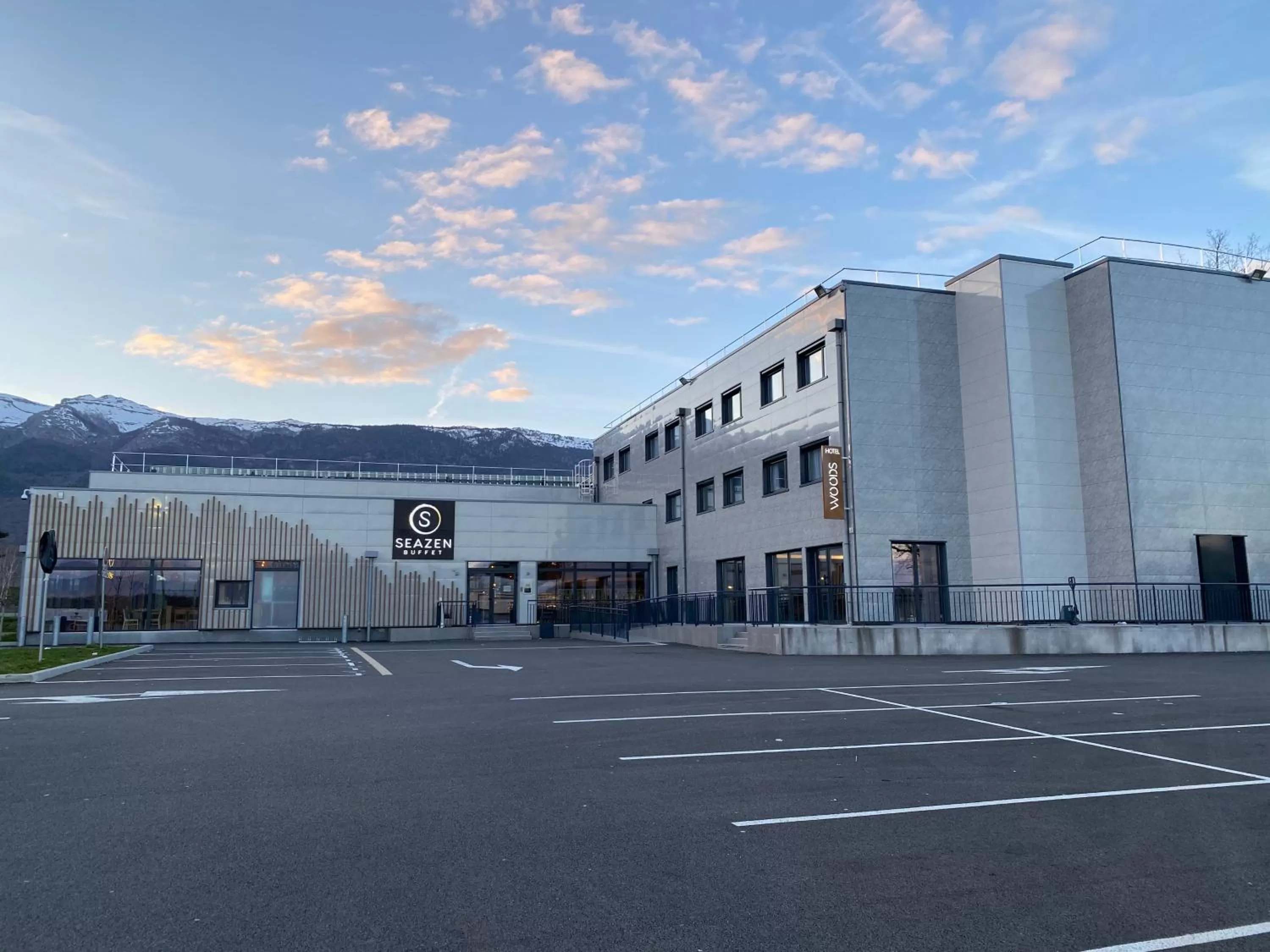 Property building in Woods Genève-Thoiry