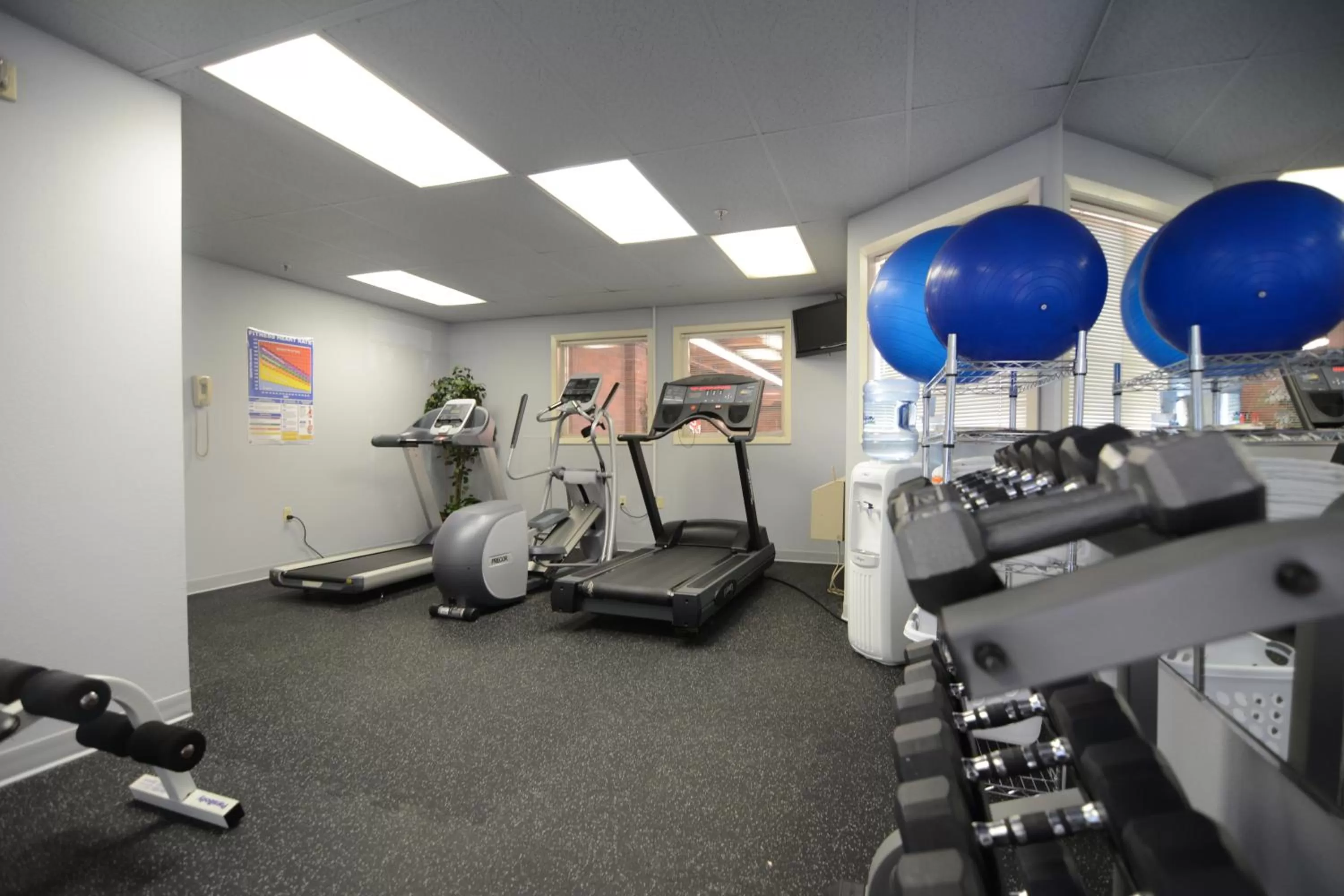 Fitness centre/facilities in Century Hotel