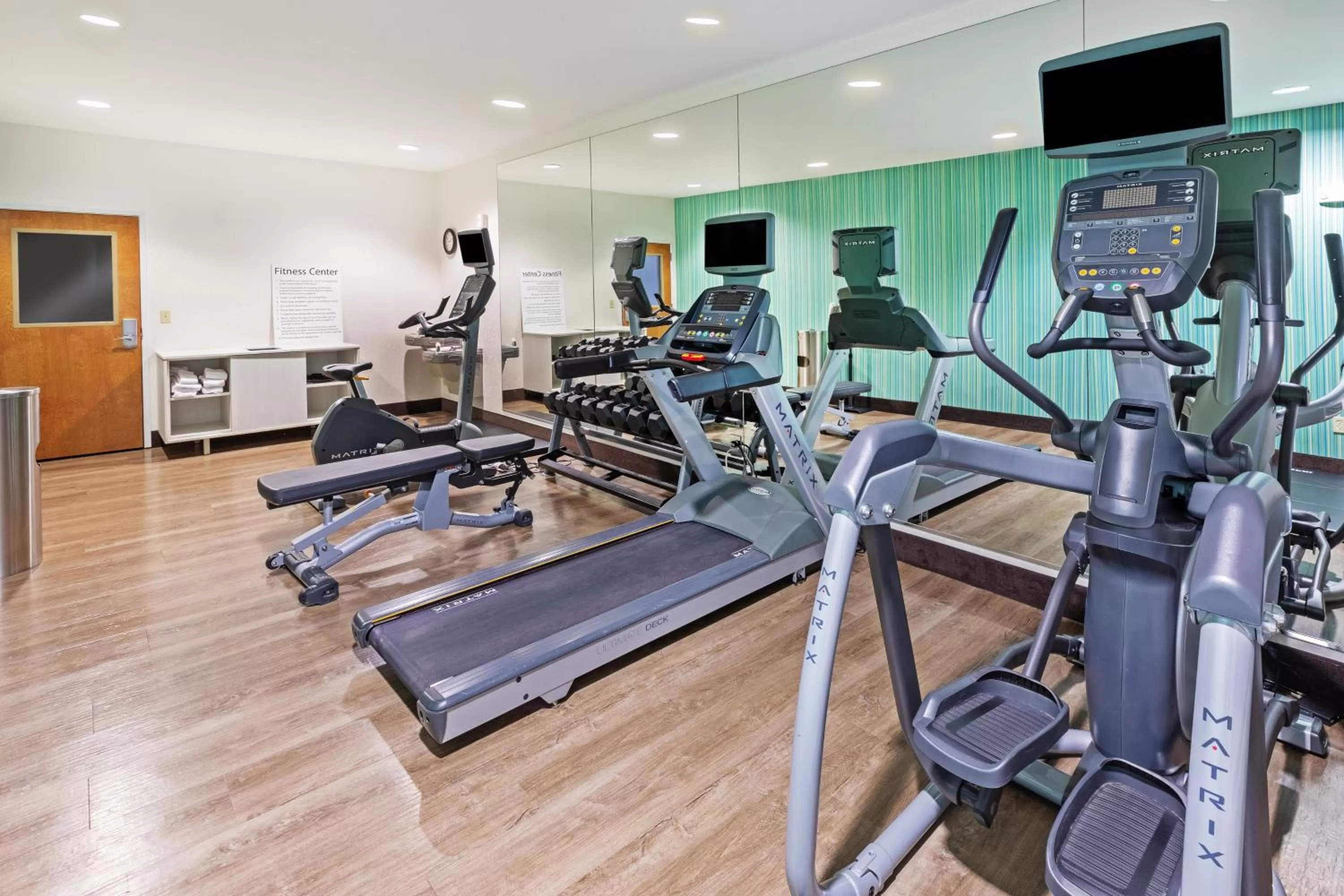 Fitness centre/facilities in Holiday Inn Express & Suites Lafayette South by IHG