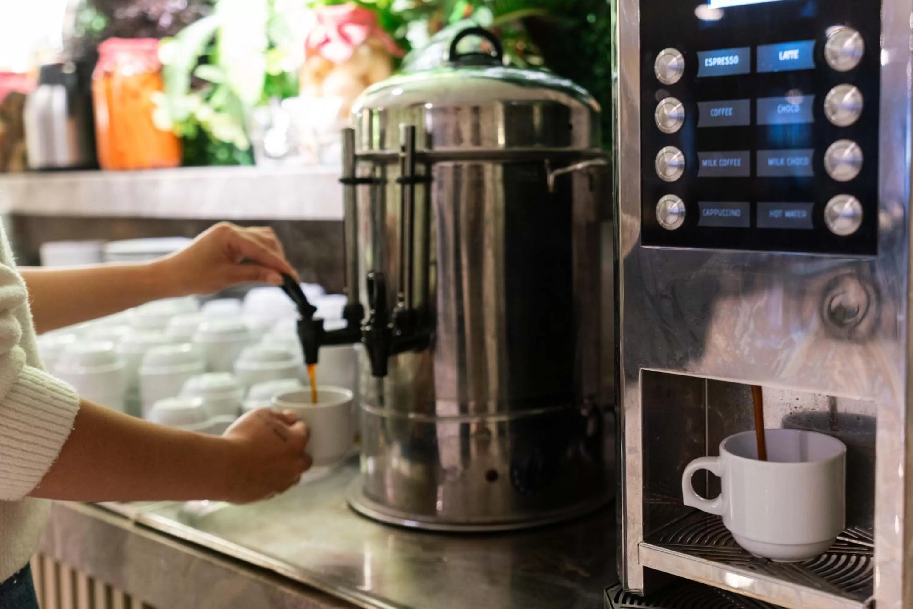Coffee/tea facilities in Four Sides Taksim Lion Hotel&Spa