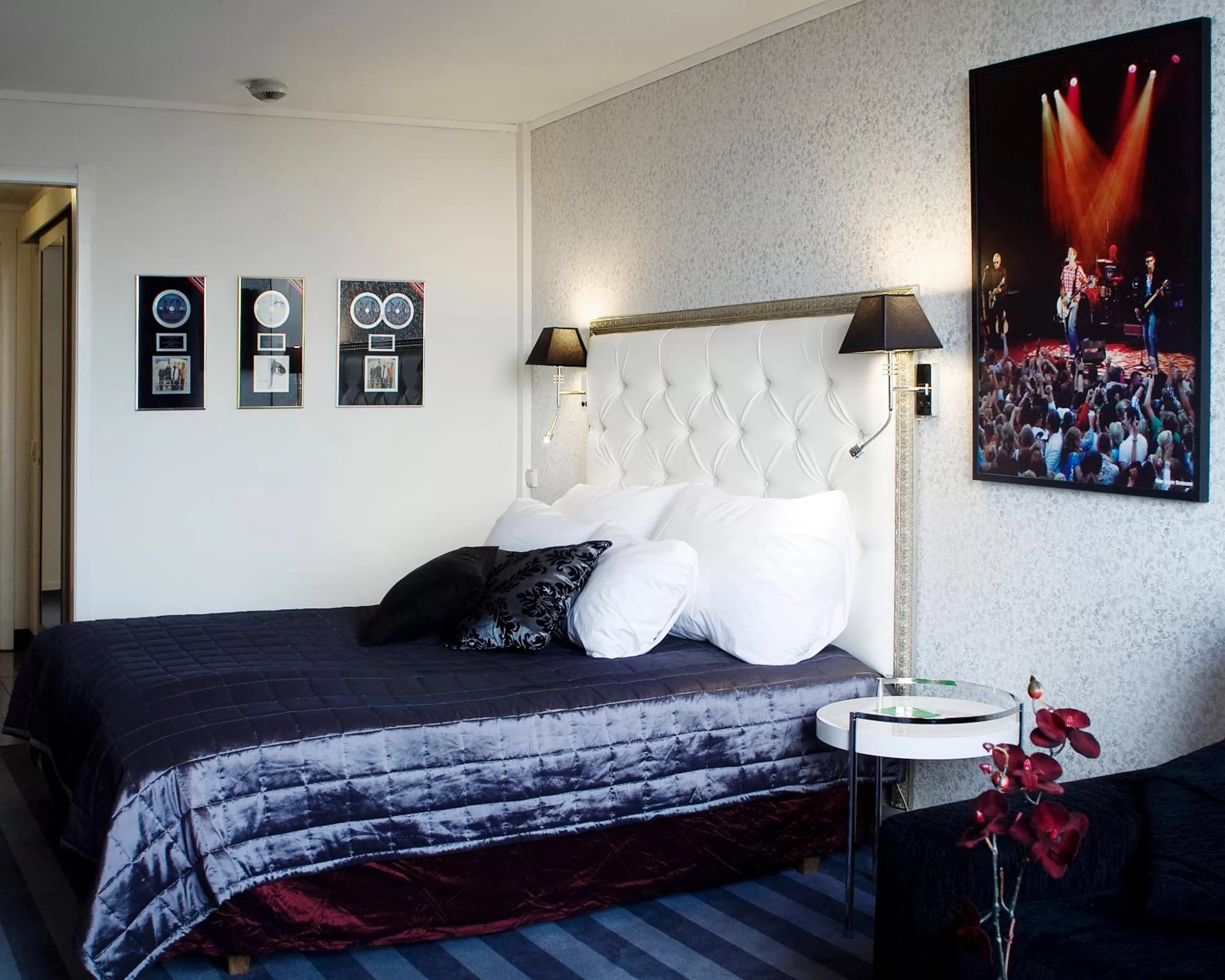 Bed in Home Hotel Grand Olav