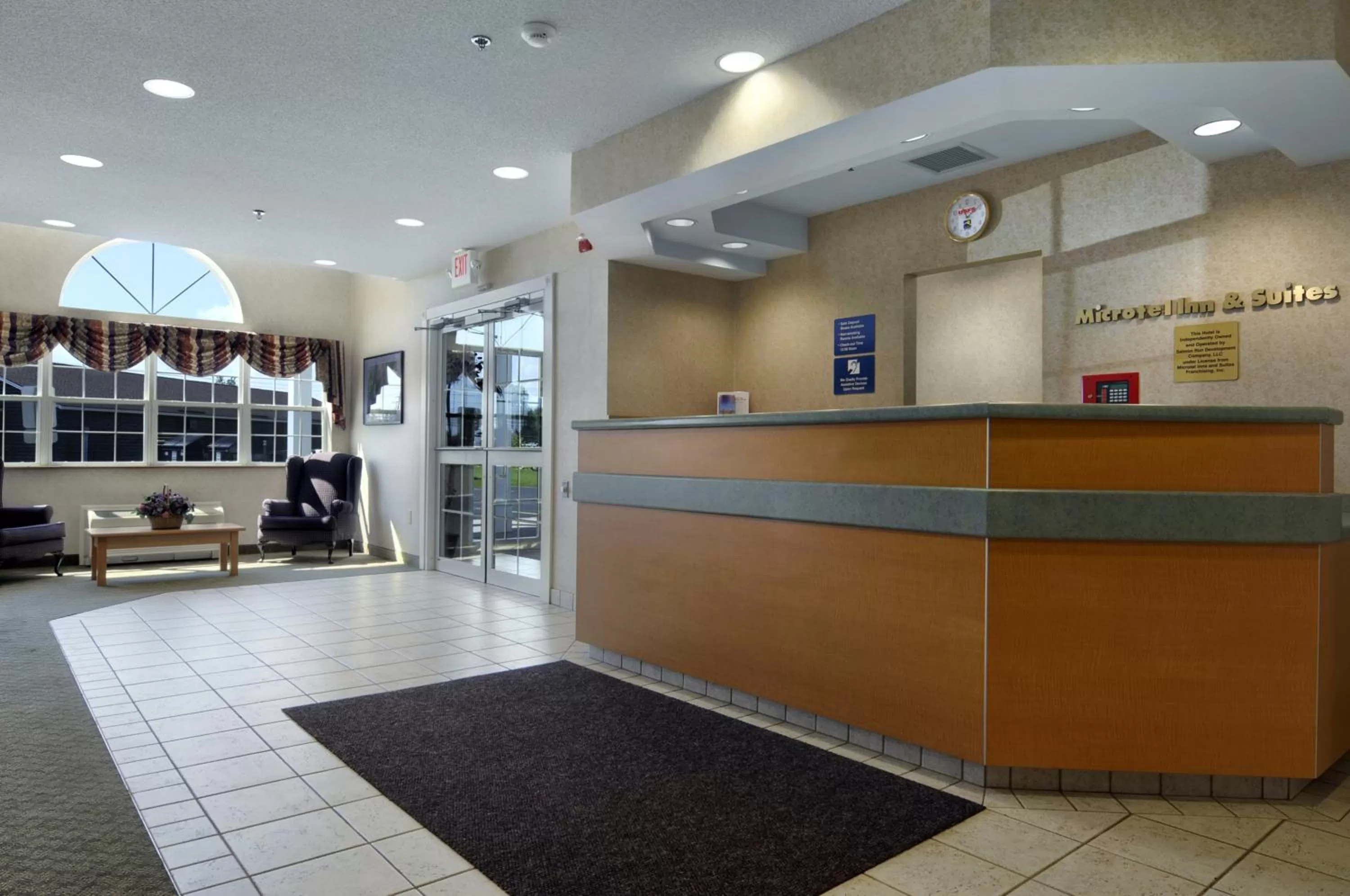Lobby or reception in Microtel Inn & Suites by Wyndham Plattsburgh