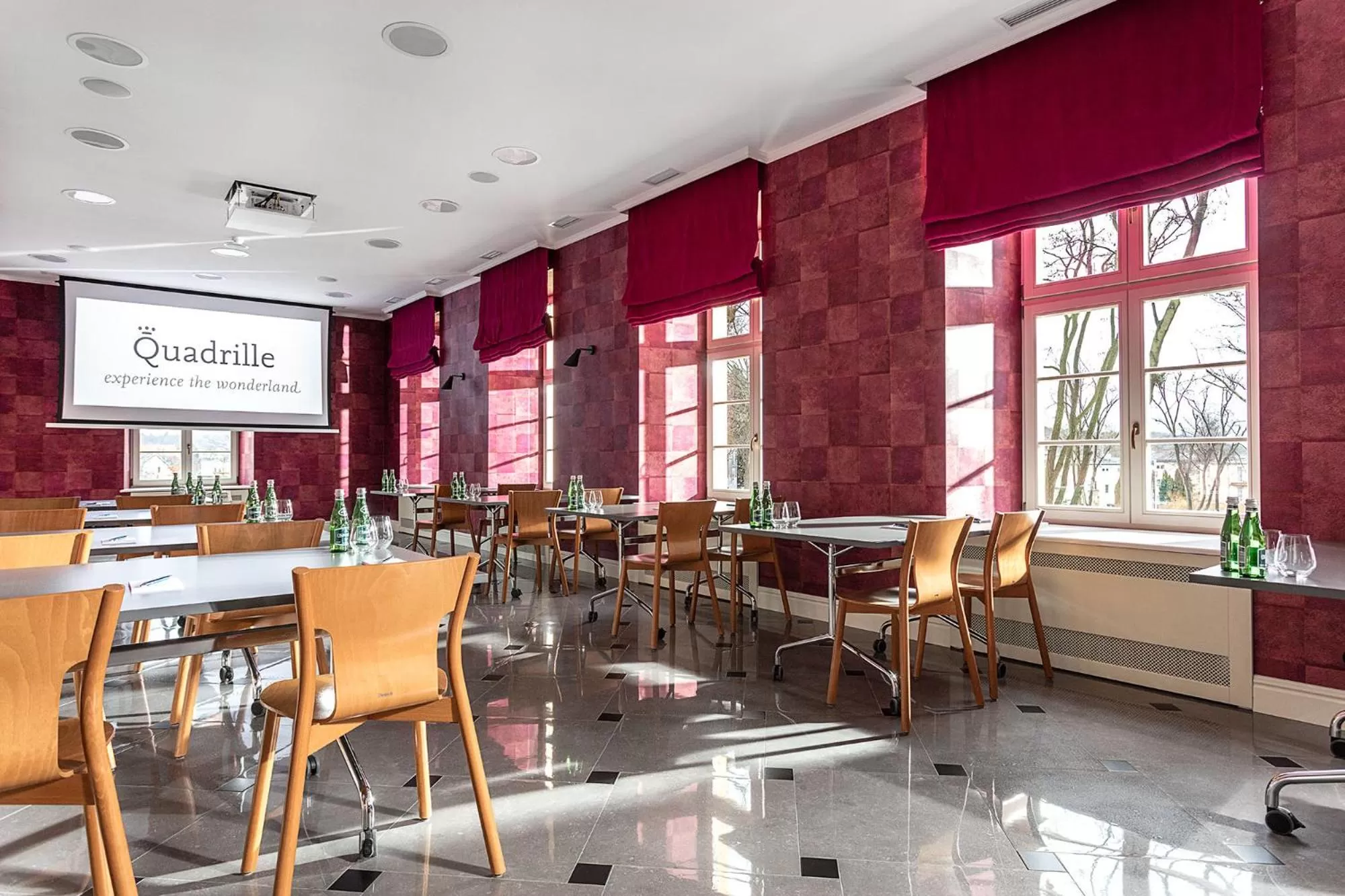 Meeting/conference room in Relais & Châteaux Hotel Quadrille - Adults Only