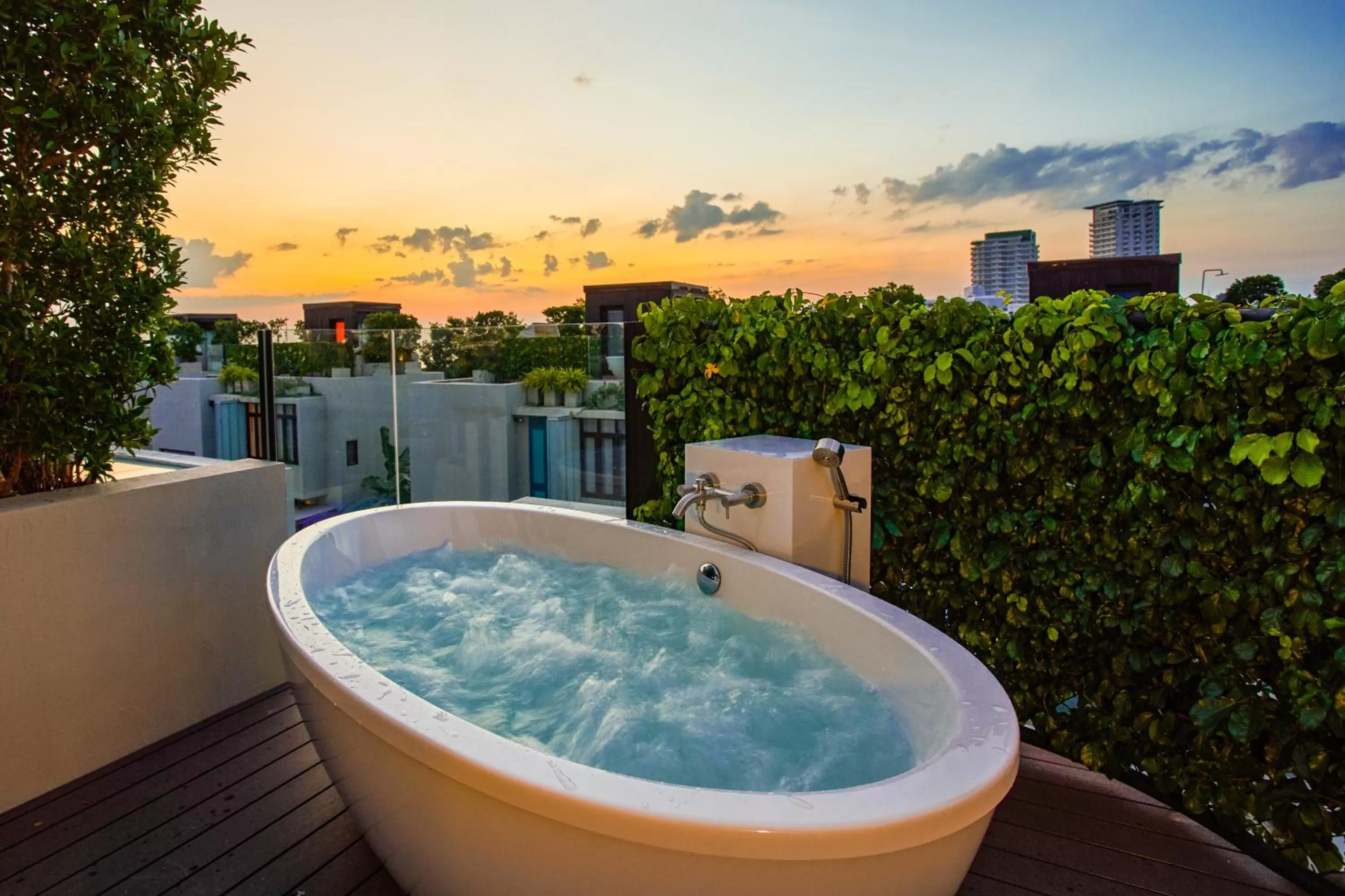 Hot Tub in Let's Sea Hua Hin Al Fresco Resort