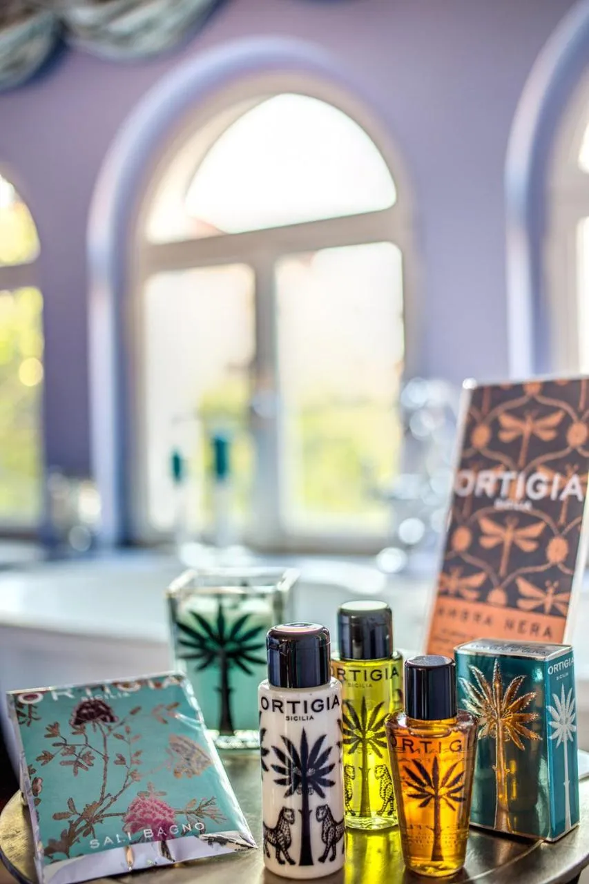 Bedroom in Hotel Villa Linneo