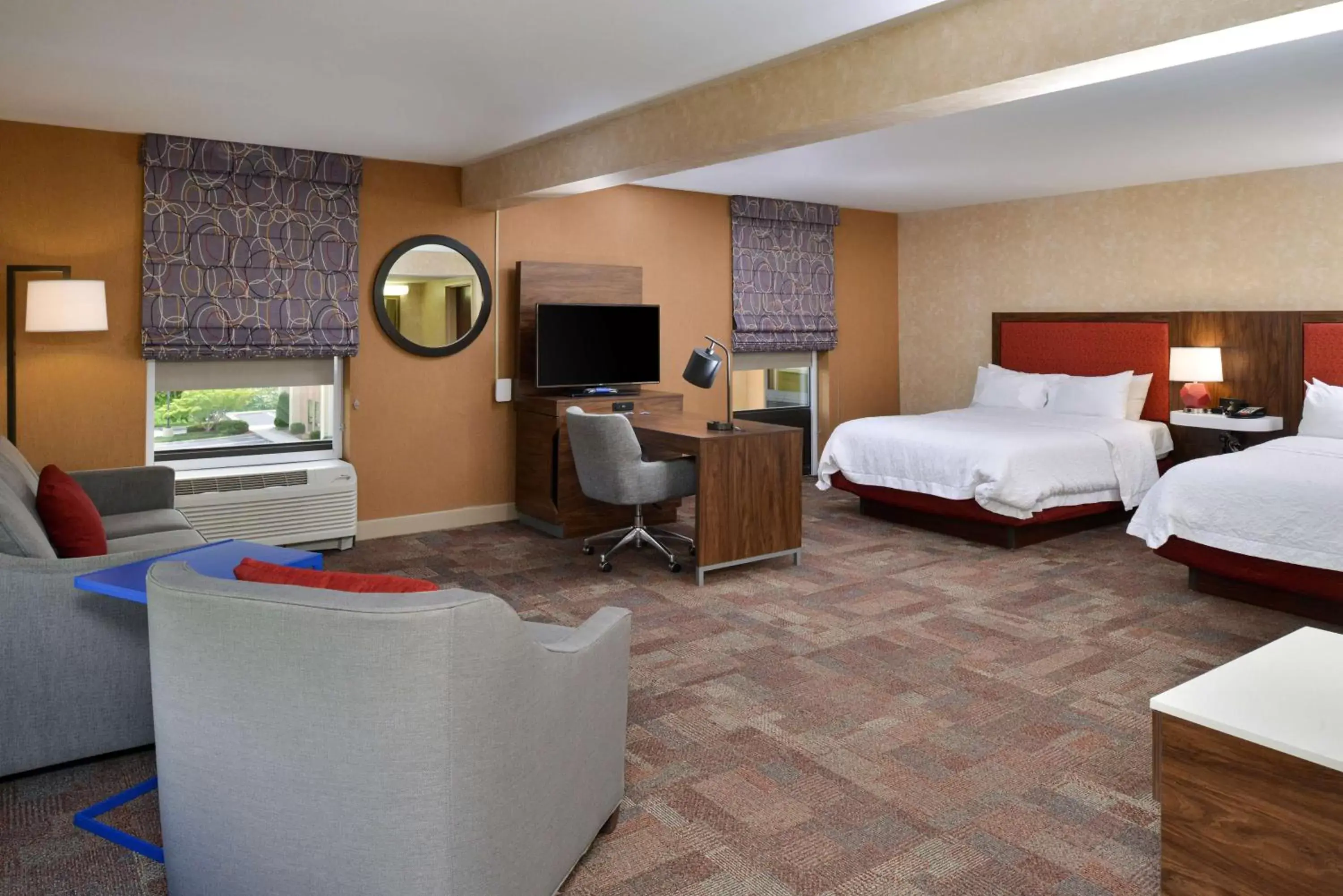 Queen Room with Two Queen Beds - Hearing Access/Non-Smoking in Hampton Inn Wytheville Queen Room with Two Queen Beds - Hearing Access/Non-Smoking in Hampton Inn Wytheville