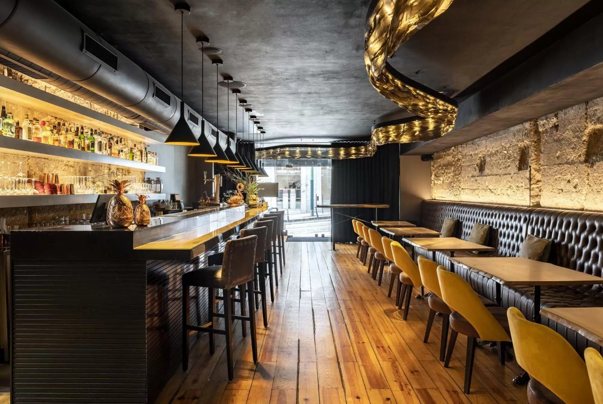 Lounge or bar in 9Hotel Mercy