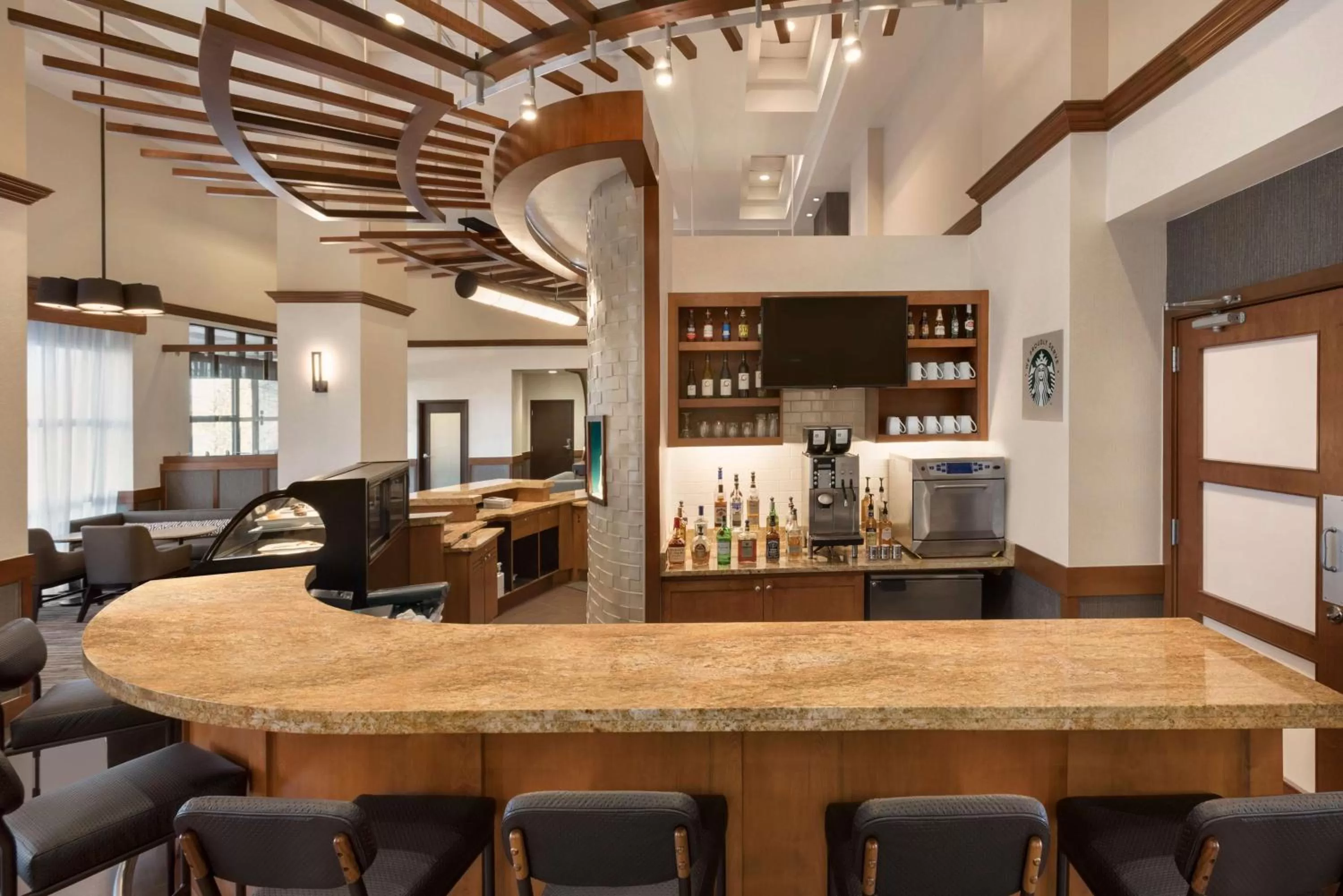 Lounge or bar in Hyatt Place Chicago Schaumburg