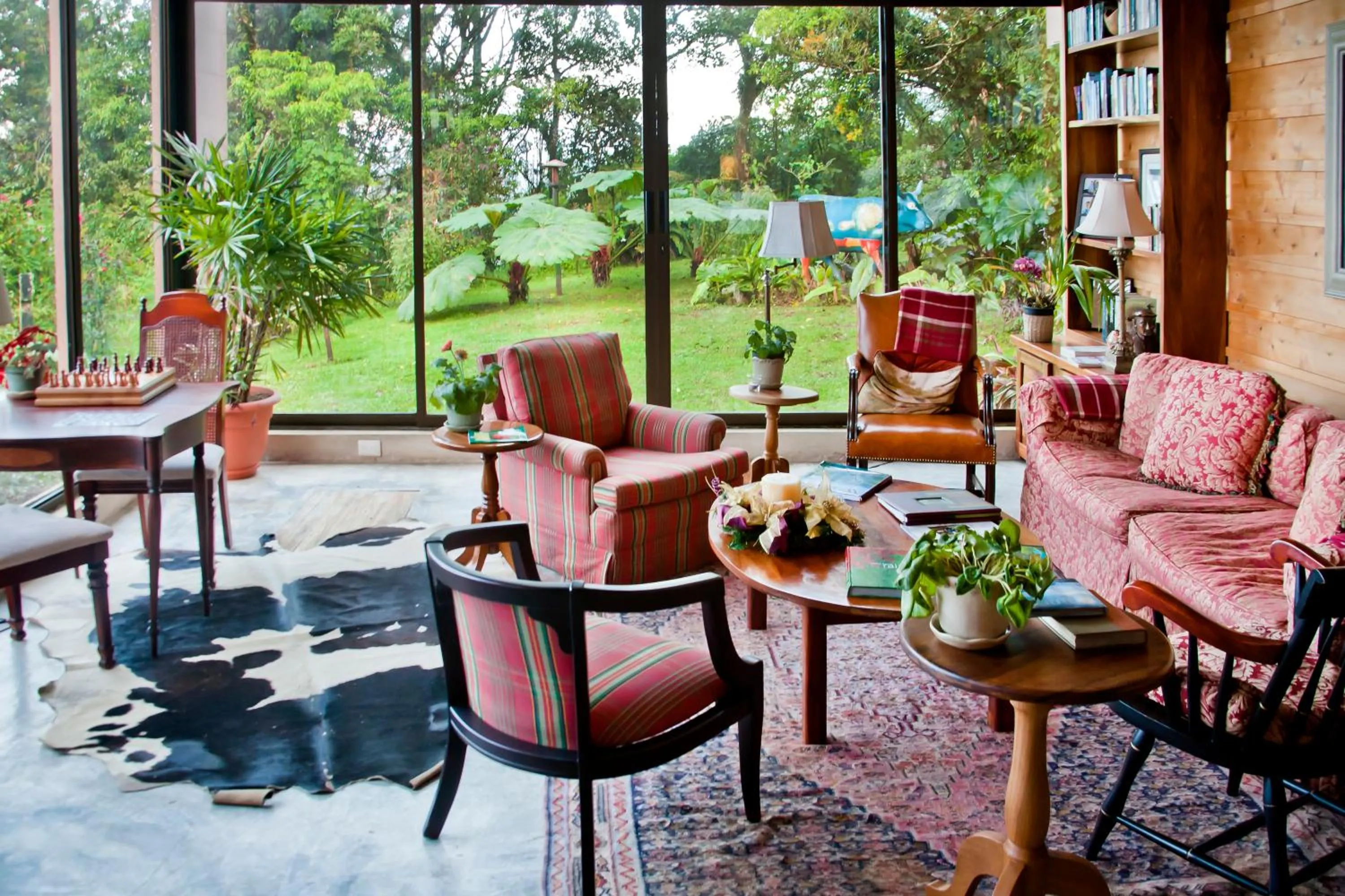 Library in Poas Volcano Lodge
