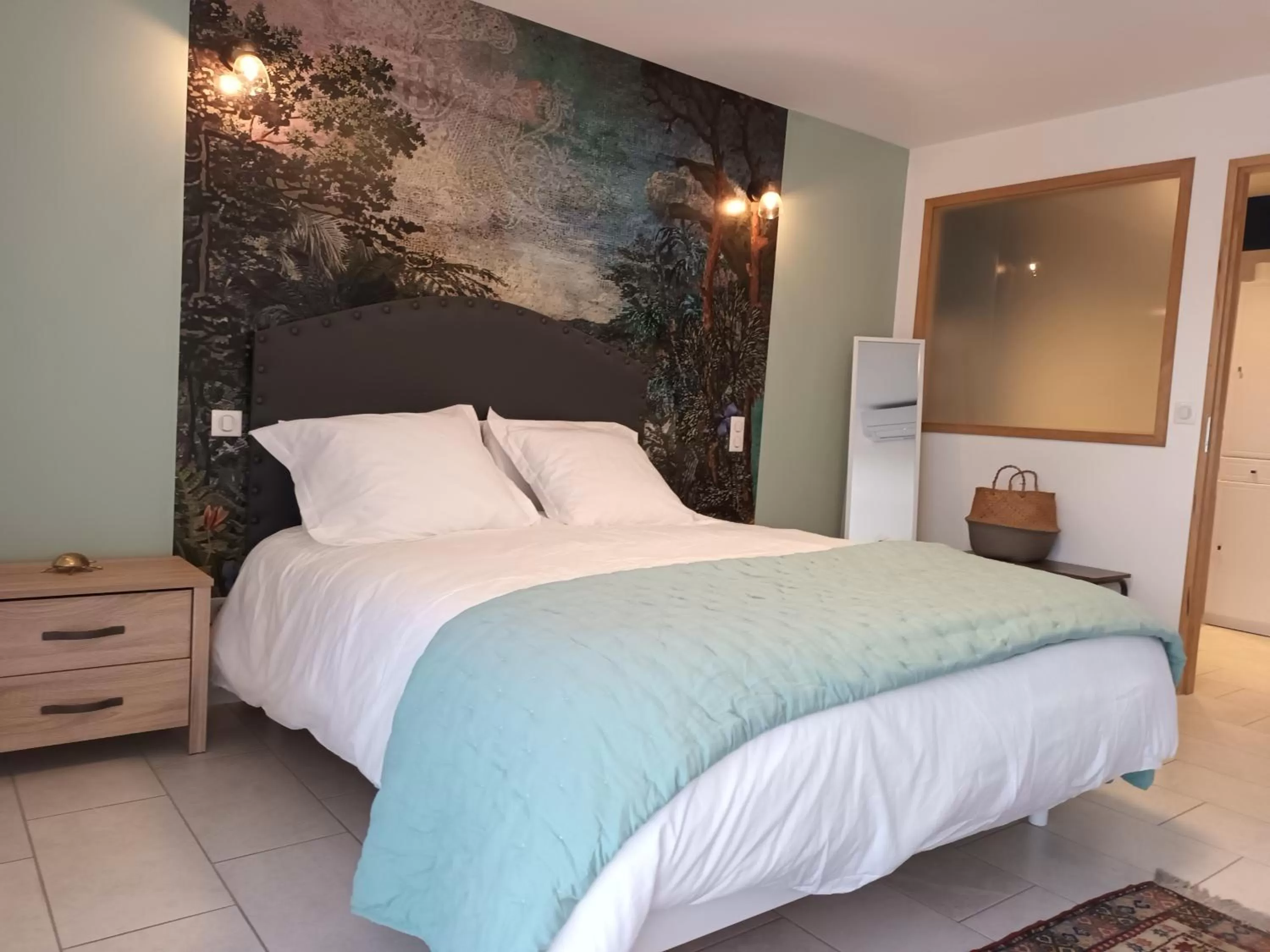 Photo of the whole room, Bed in BASTIDE DES MARTELIERES