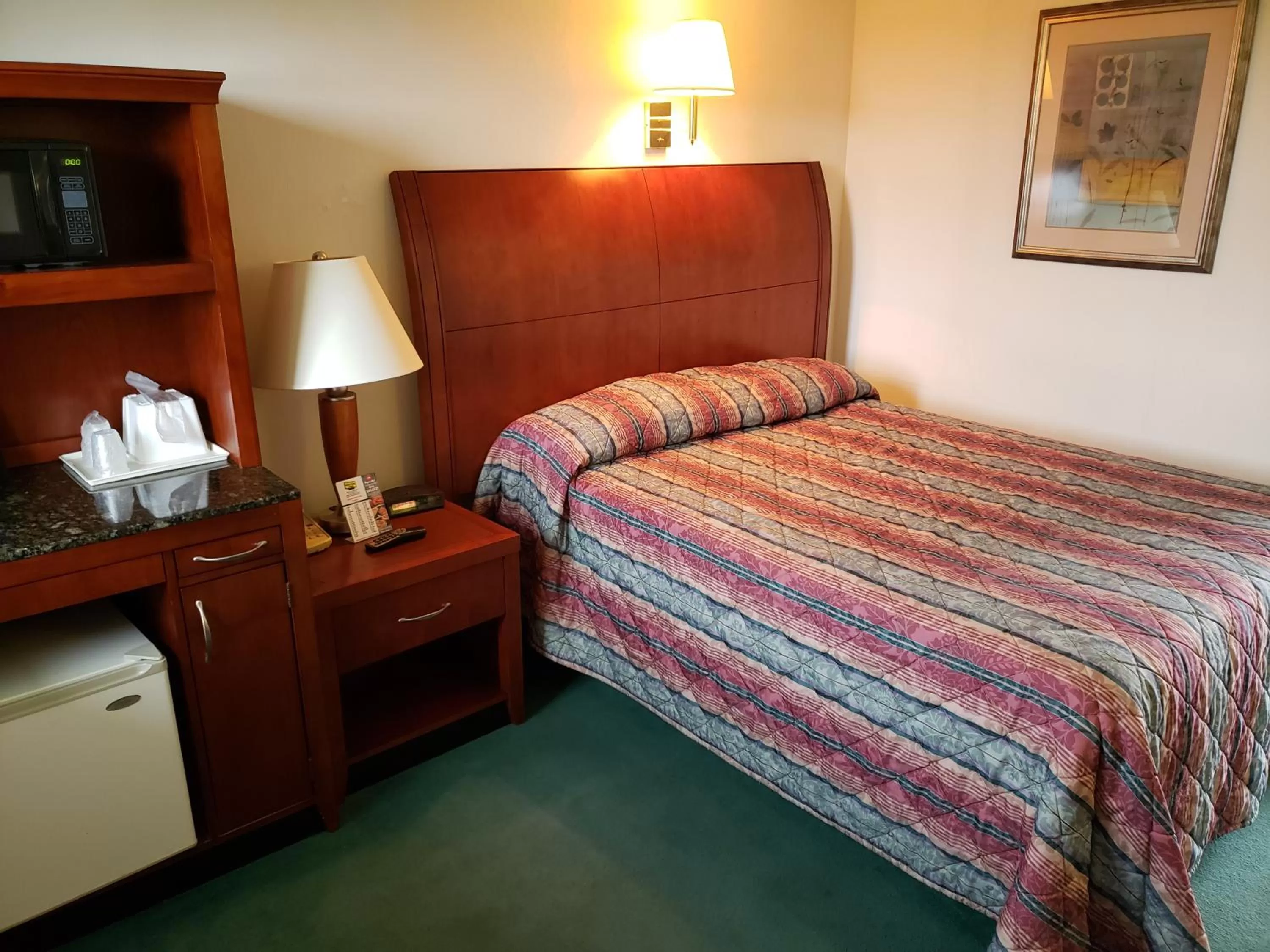 Bed in Huntingdon Motor Inn