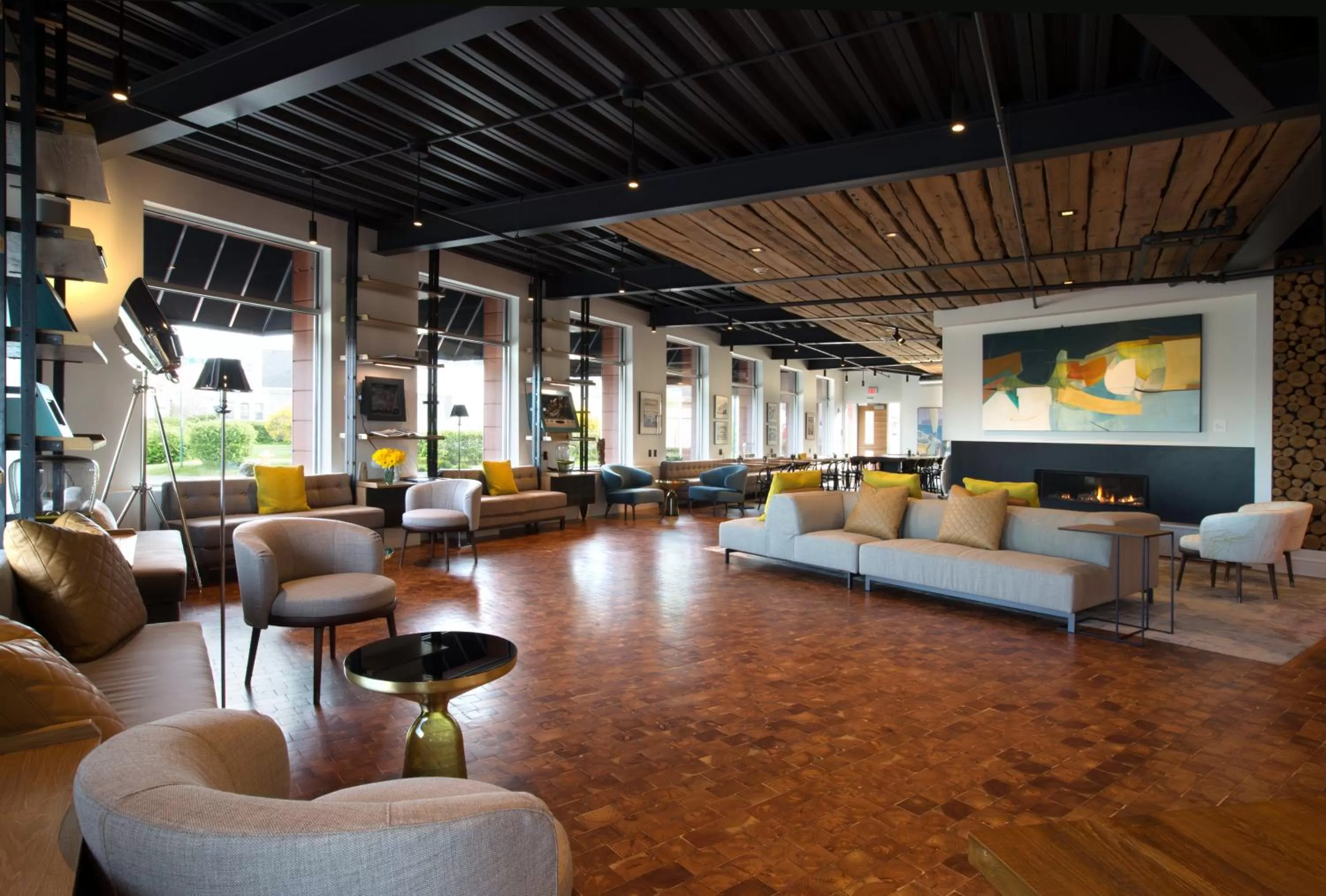 Communal lounge/ TV room in 250 Main Hotel