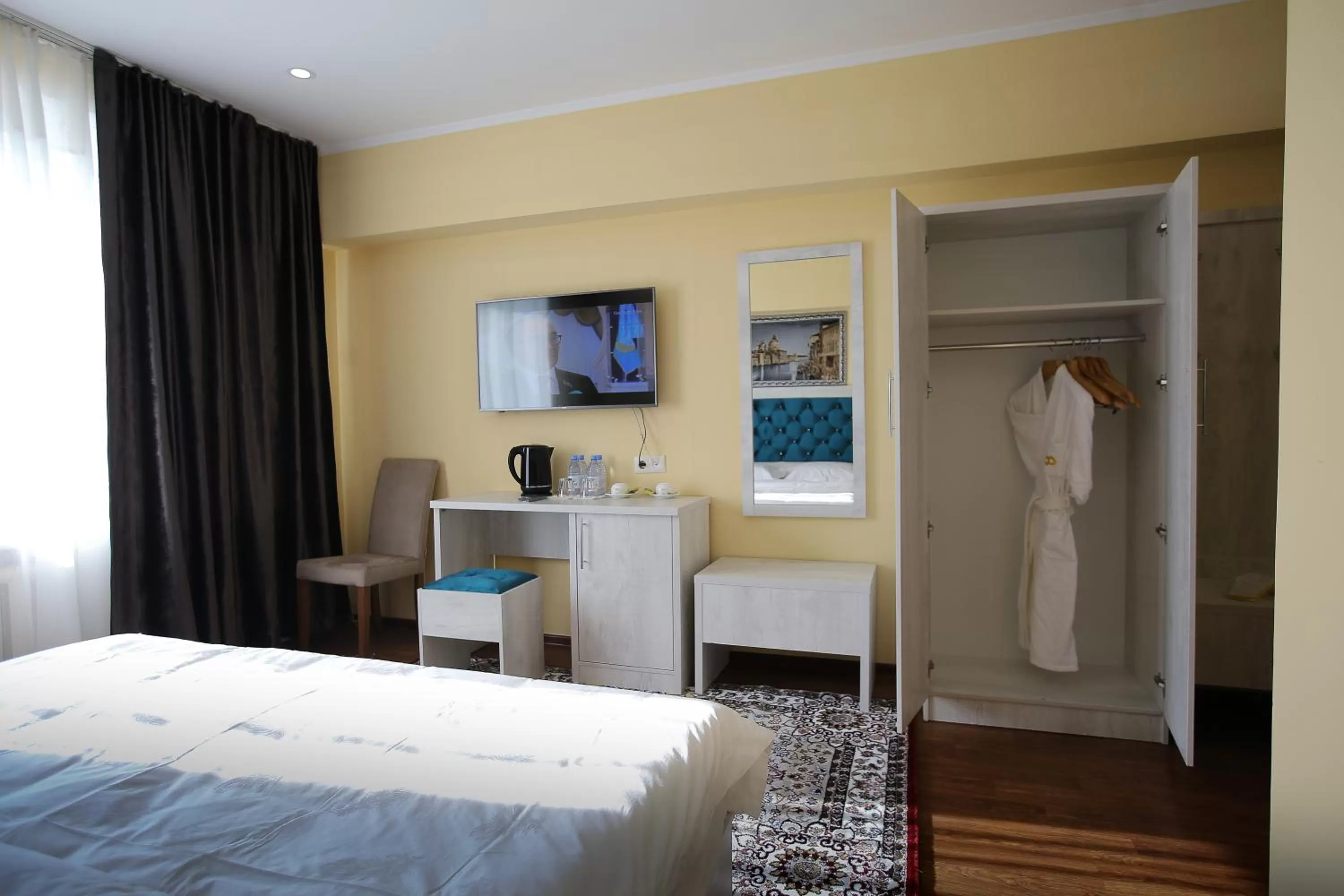 TV/Entertainment Center in Altai Business Hotel