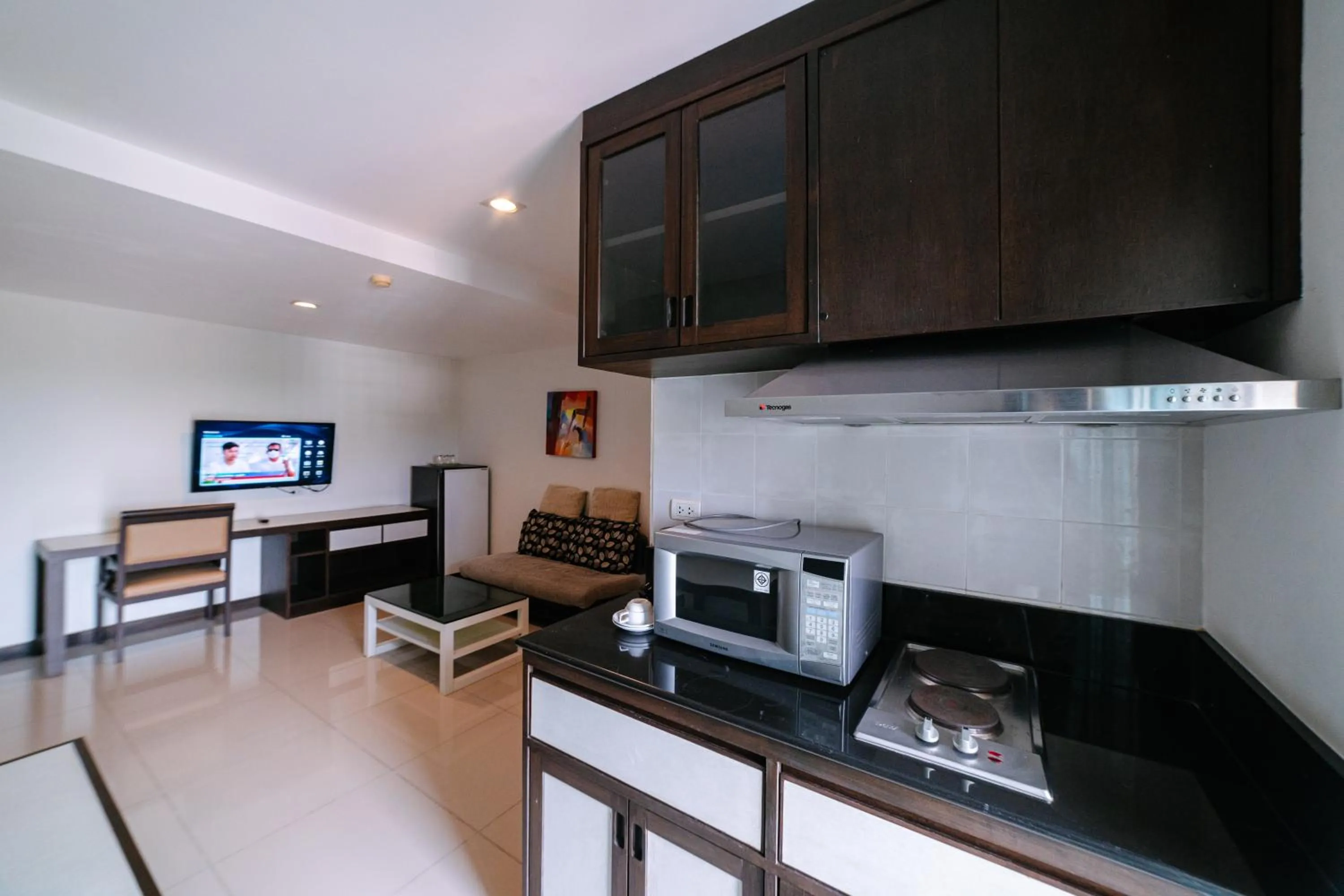 Kitchen or kitchenette in Ratana Hotel Sakdidet, PHUKET TOWN