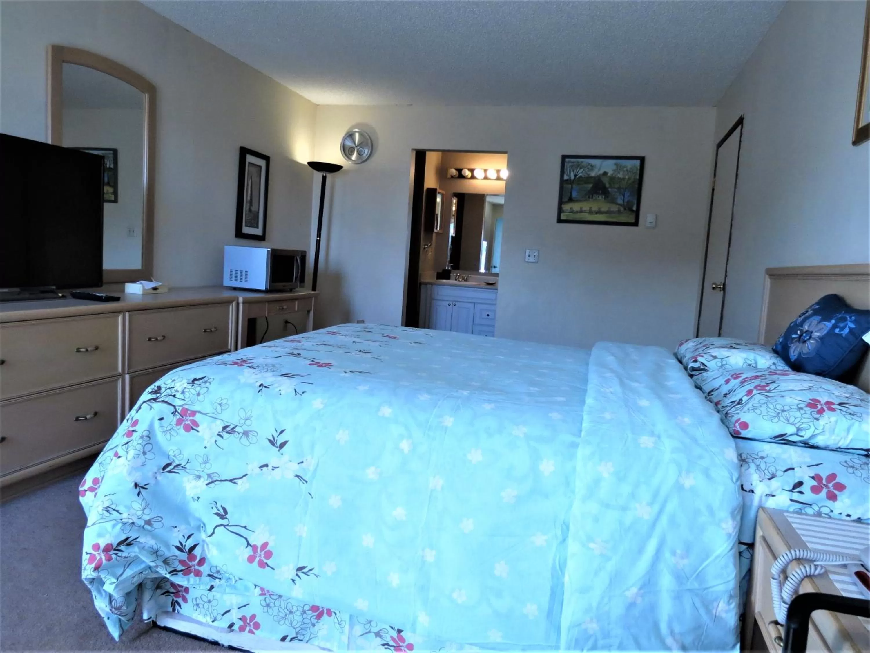 Bed in RANCHLAND Inn