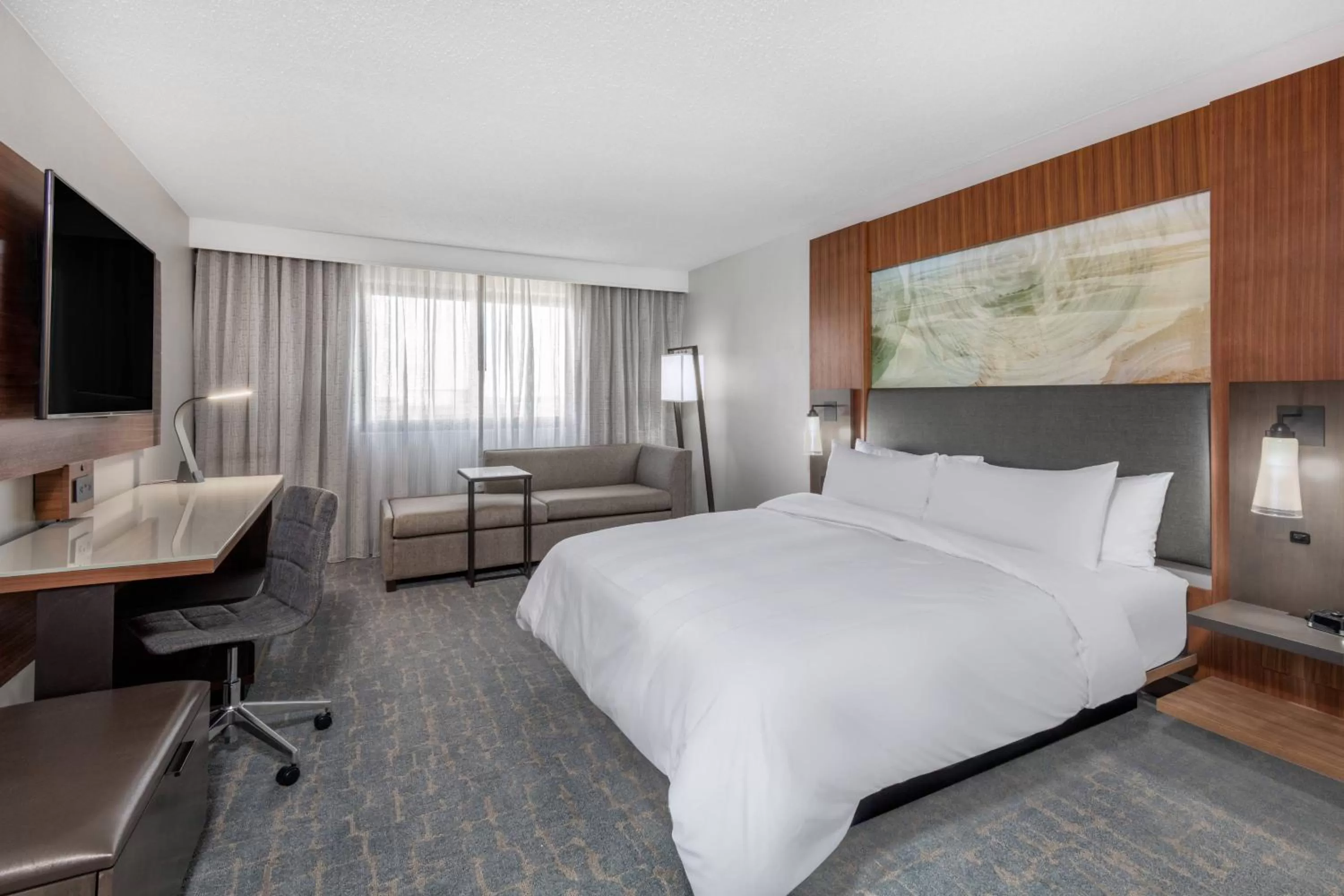 King or Double Room - Concierge Level  in Madison Marriott West