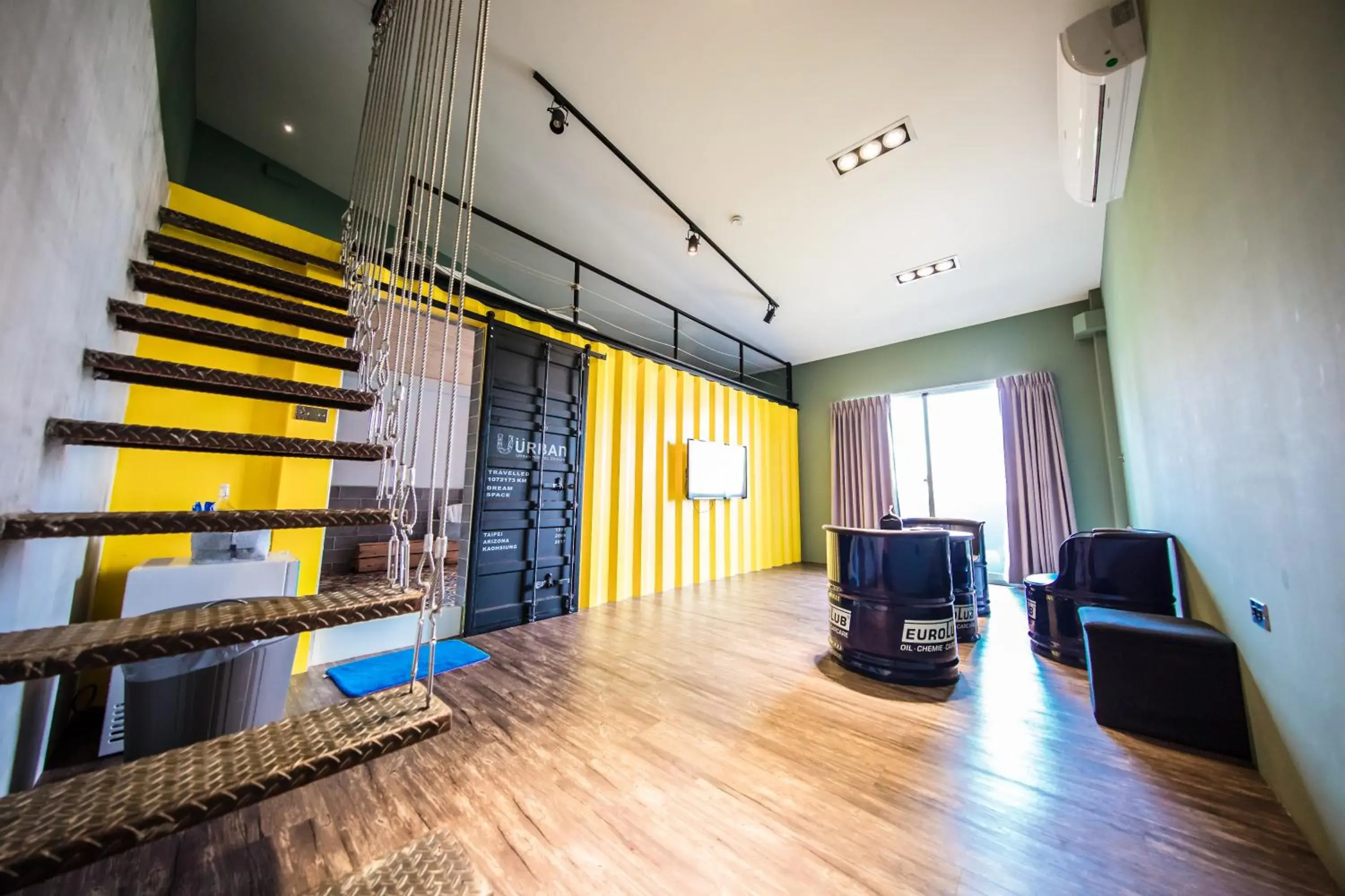 Quadruple Room with Terrace in Urban Quadruple Room with Terrace in Urban