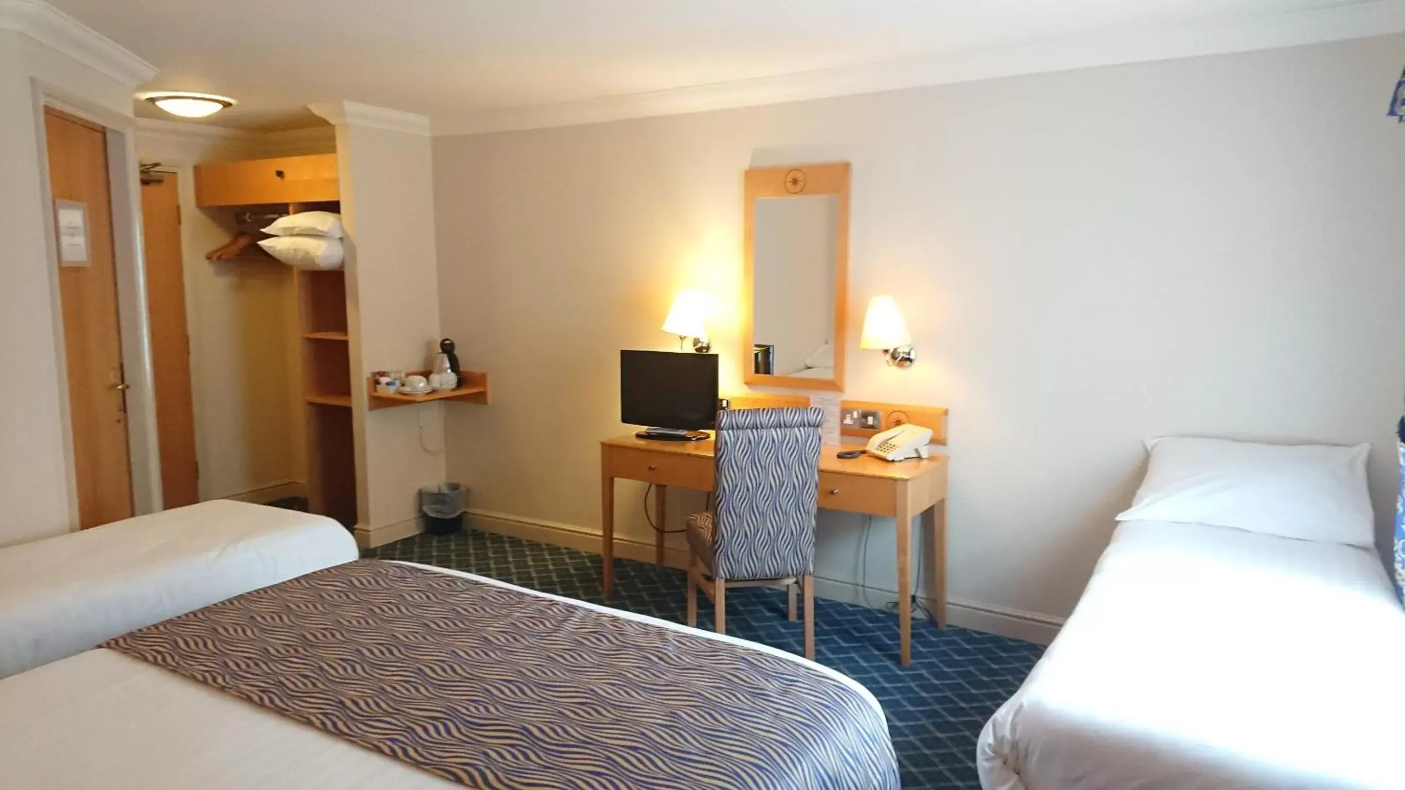 Family Room (2 Adults + 2 Children) in The Queens Hotel Family Room (2 Adults + 2 Children) in The Queens Hotel