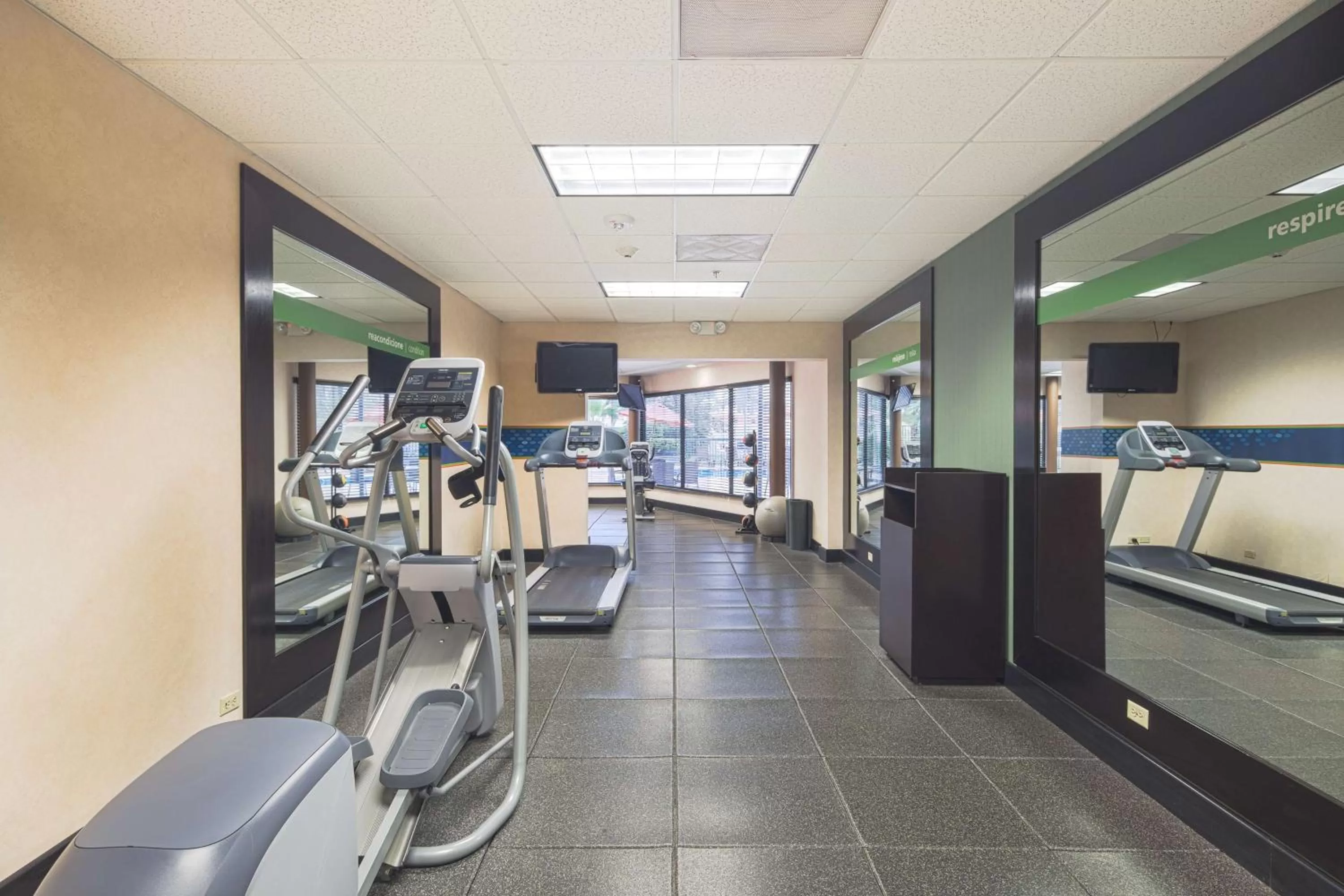 Fitness centre/facilities in Hampton by Hilton Monterrey Galerias Obispado