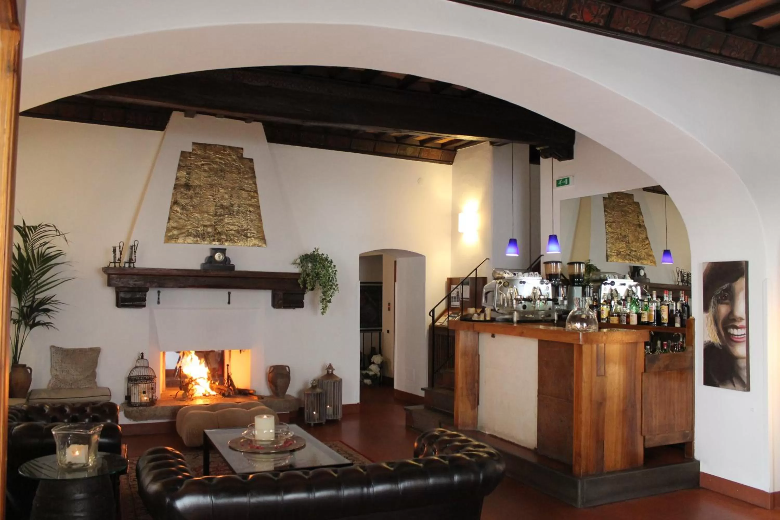 Lounge or bar in Hotel Charleston