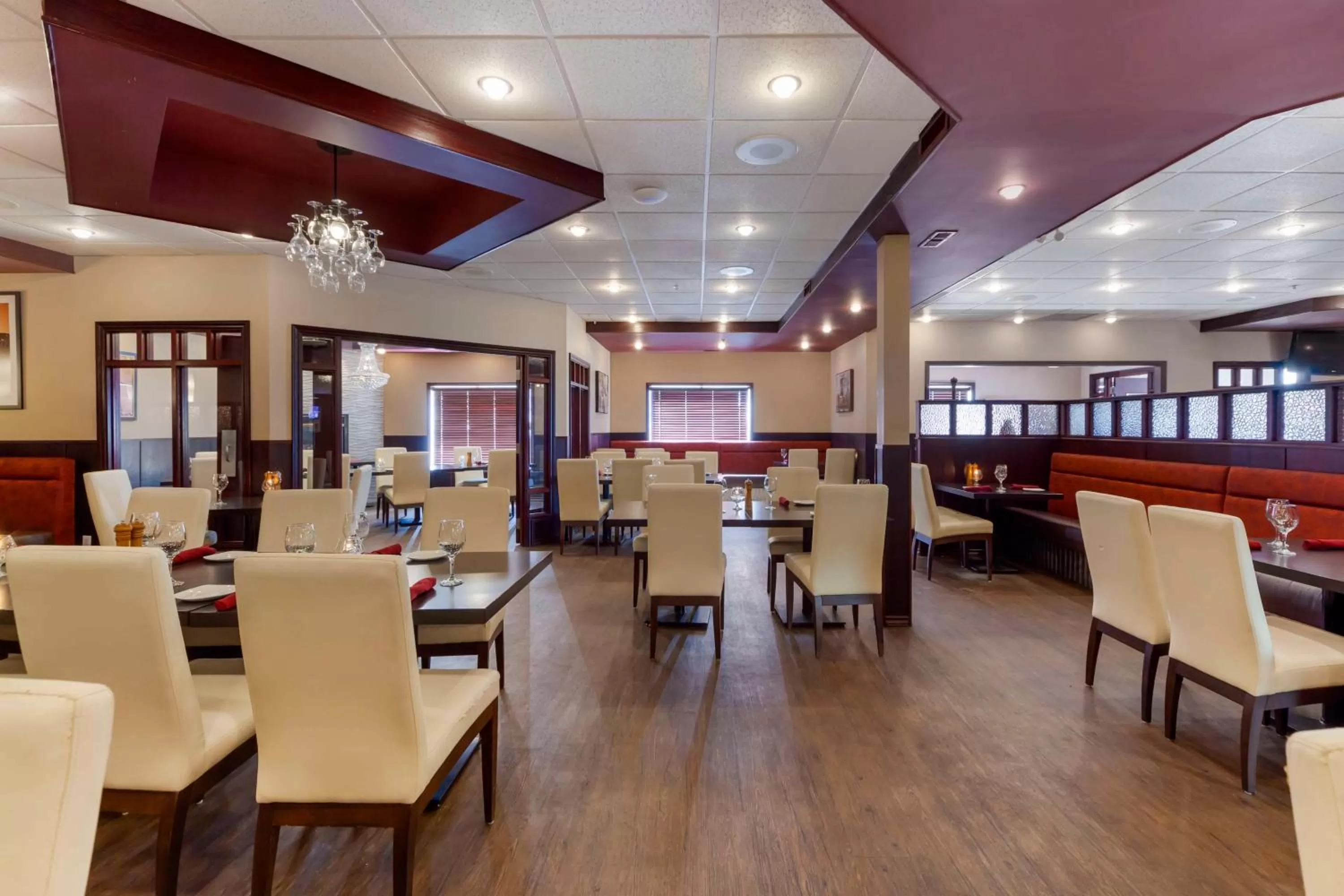 Restaurant/places to eat in Best Western Grande Prairie