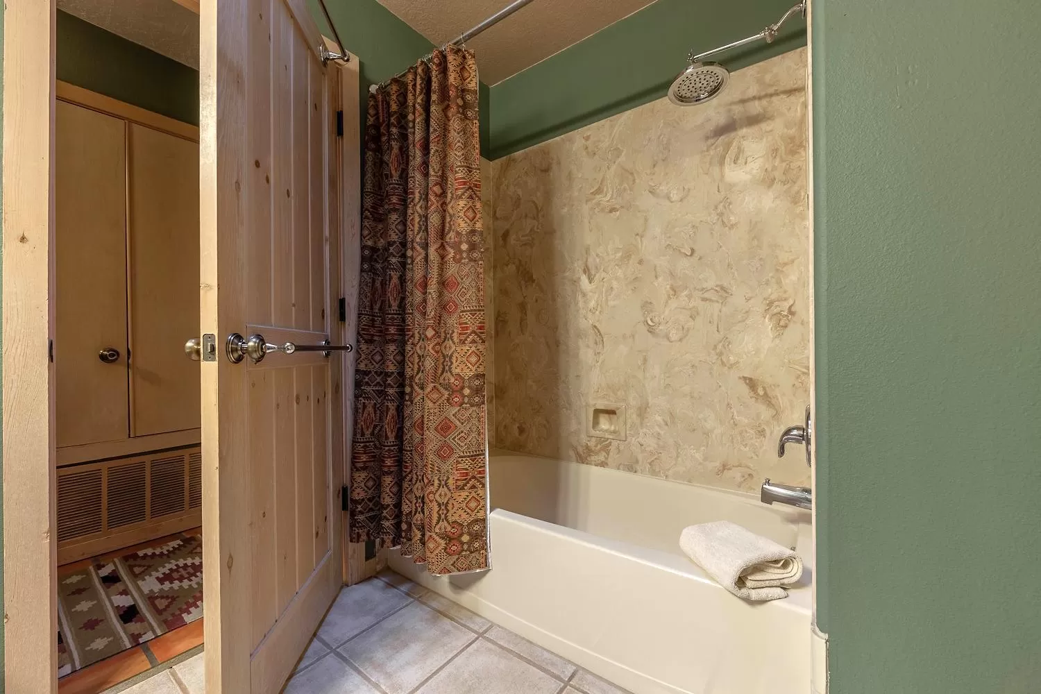 Adobe and Pines Inn Bed and Breakfast